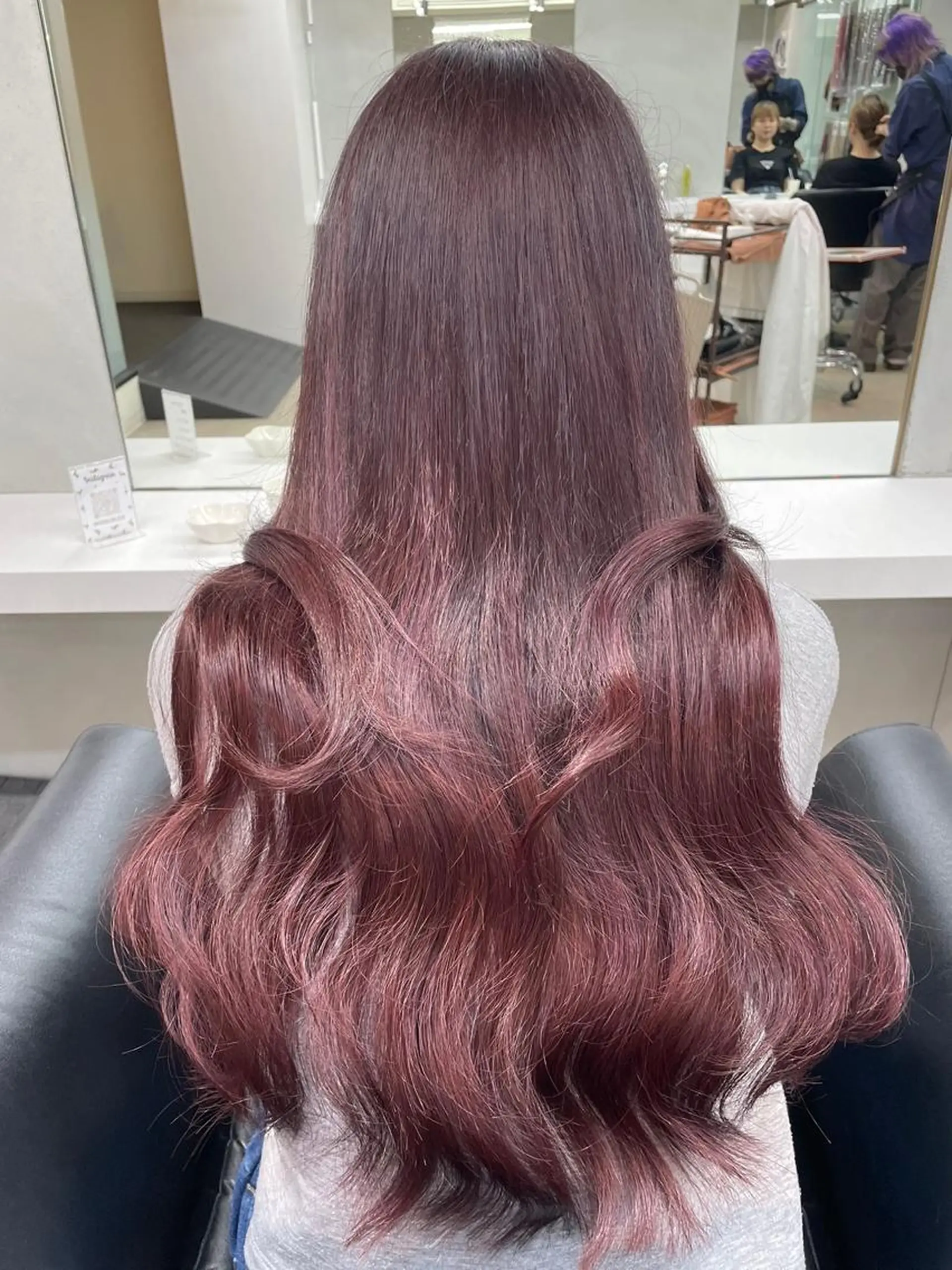 ロング カラー ブリーチ ラベンダーカラー ピンクカラー ピンクラベンダー カット ヘアカラー トリートメント エクステ Ria OSAKA 梅田所属・マリカ🦋韓国 ハイトーン/エクステのヘアスタイル