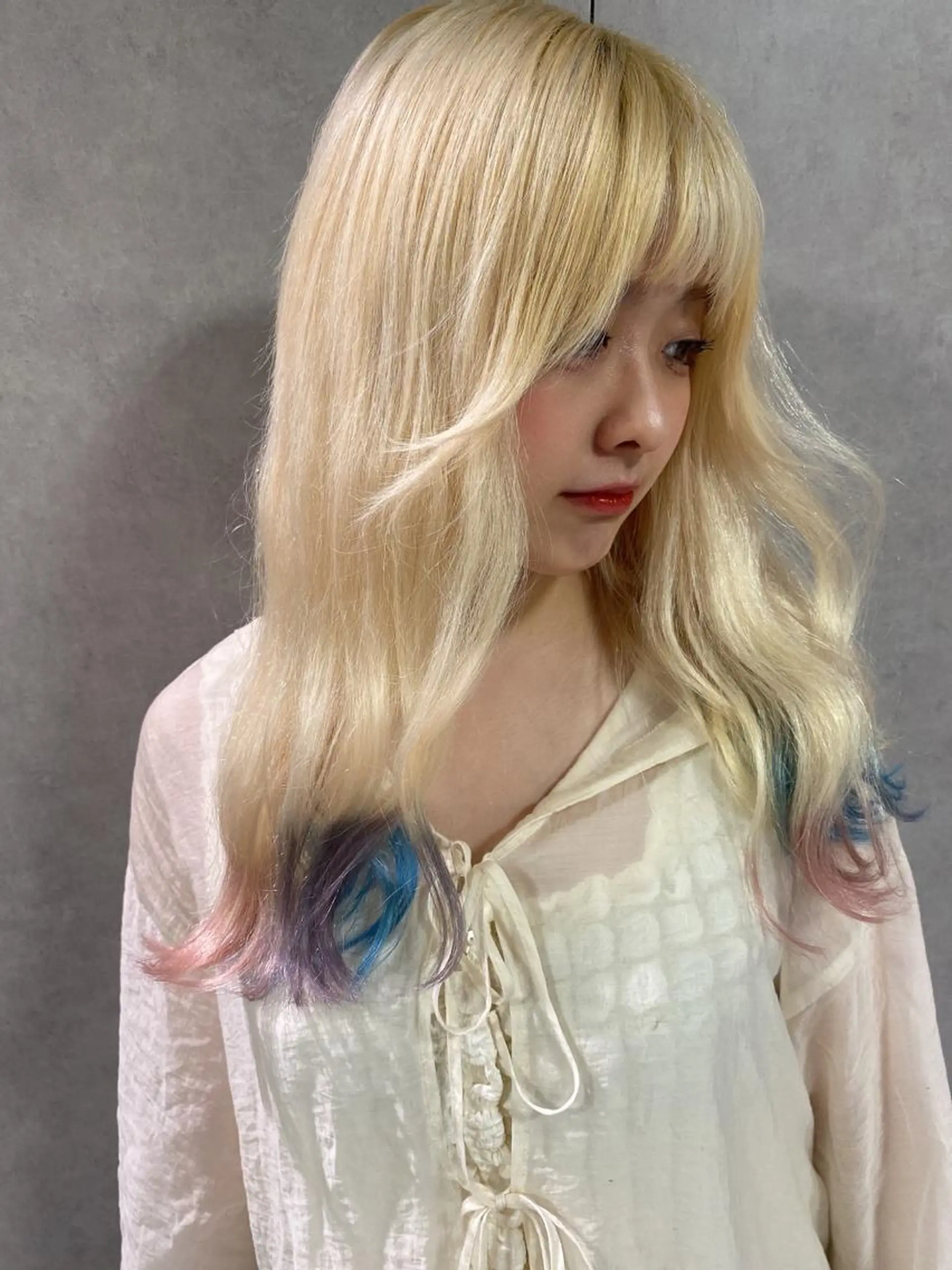 セミロング アールバイニーナ所属・R by NINA アールバイニーナのヘアスタイル