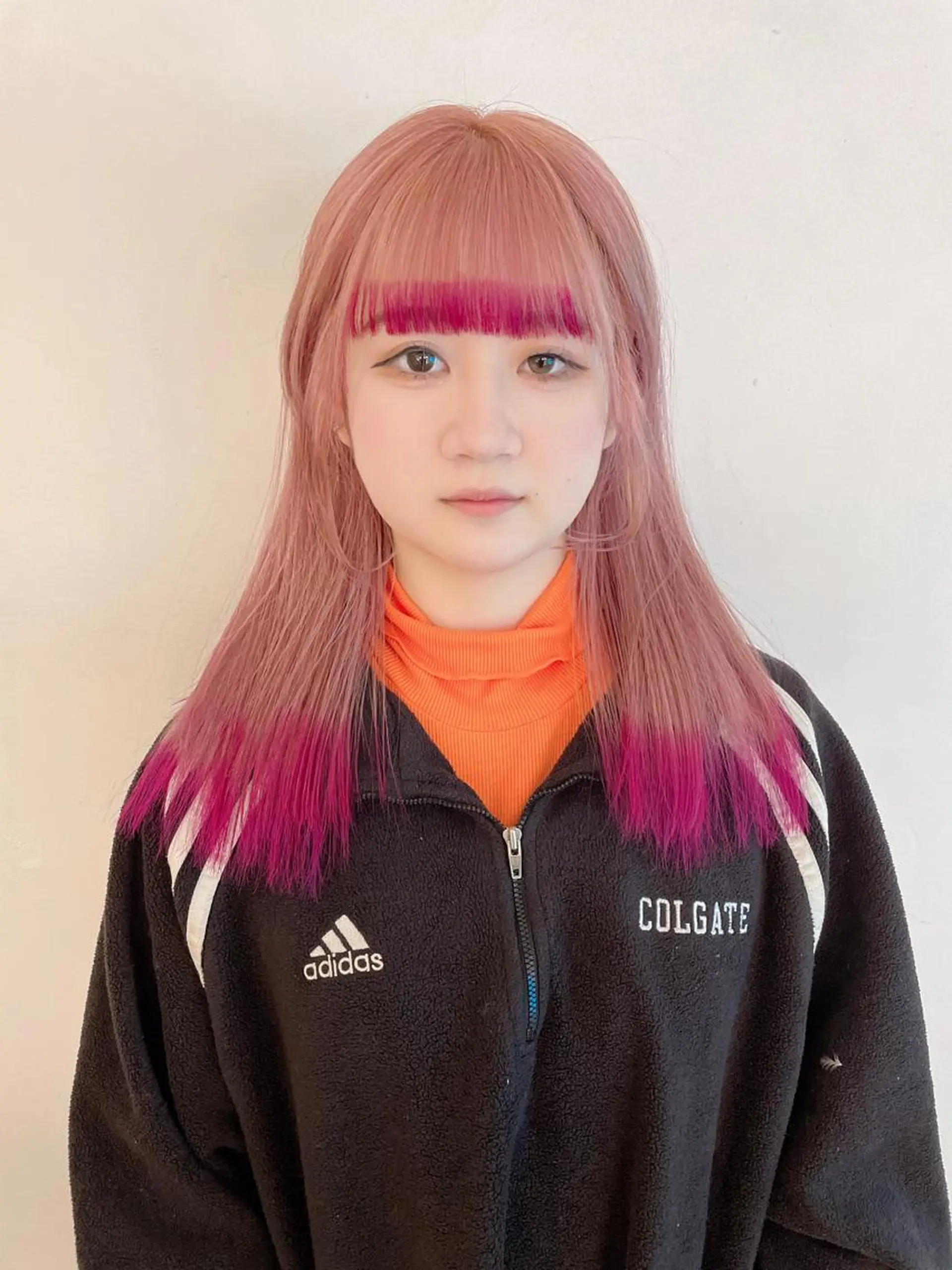 カラー ヘアカラー 🎀ボブ＋ハイトーン シュカ👶🏻のヘアスタイル