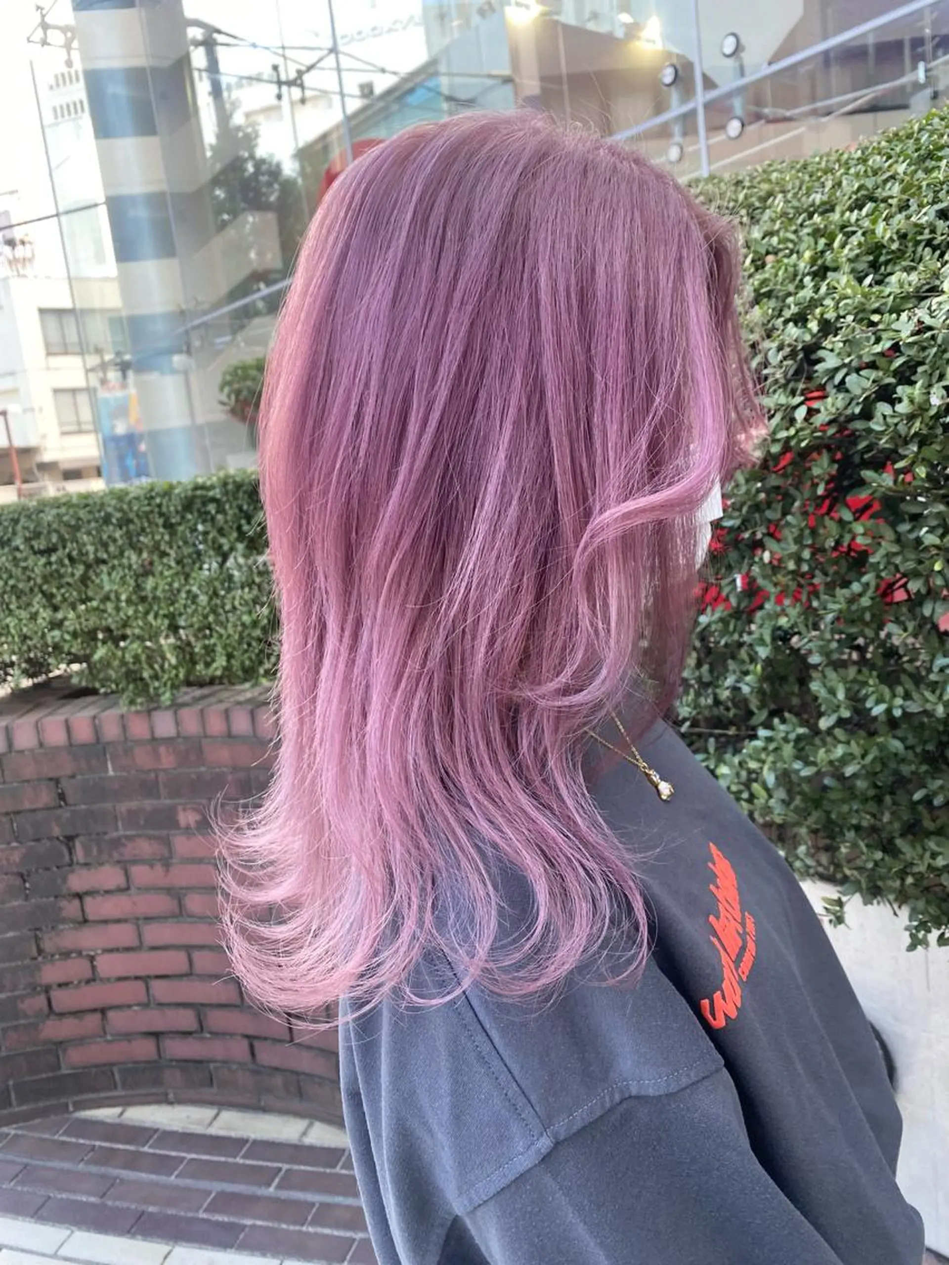 ミディアム カラー ラベンダーカラー ピンクカラー ピンクラベンダー 遠藤沙也加 /レイヤーカットのヘアスタイル