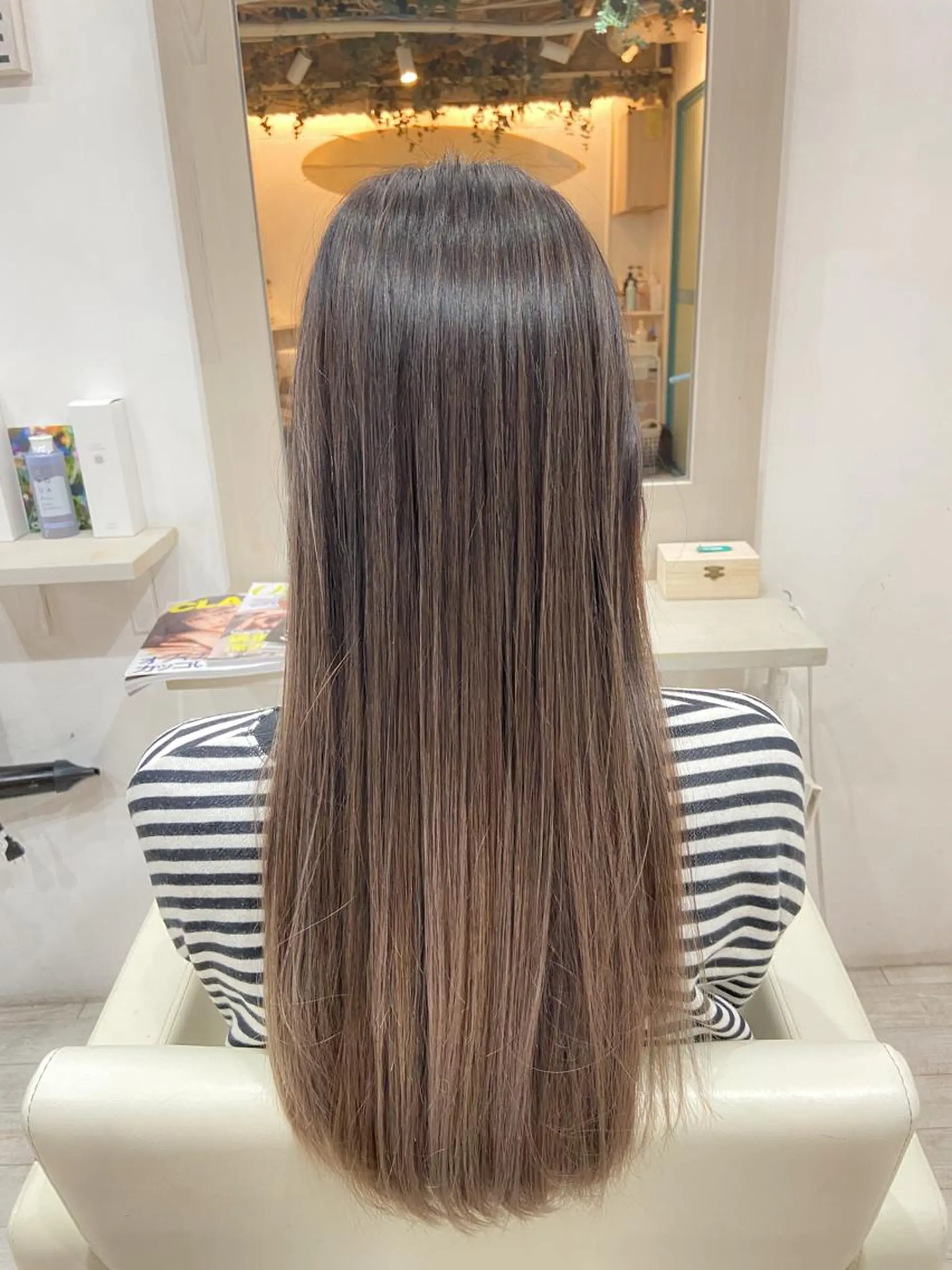 ロング カラー バレイヤージュ ブリーチ デザインカラー ダブルカラー グラデーションカラー カット ヘアカラー Kensho 京都駅 ケアブリーチのヘアスタイル