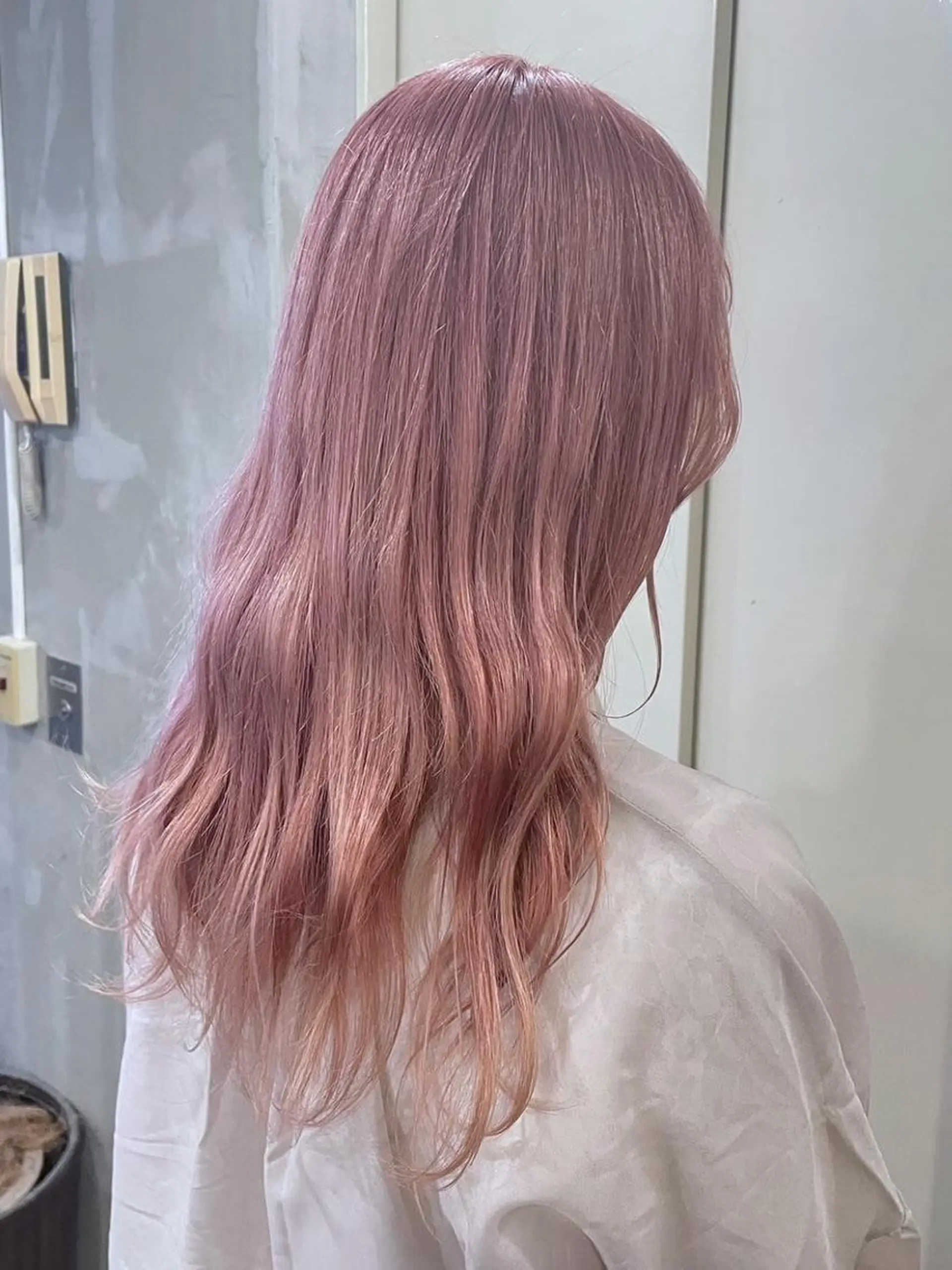 ロング カラー SOURCE 天王寺のヘアスタイル