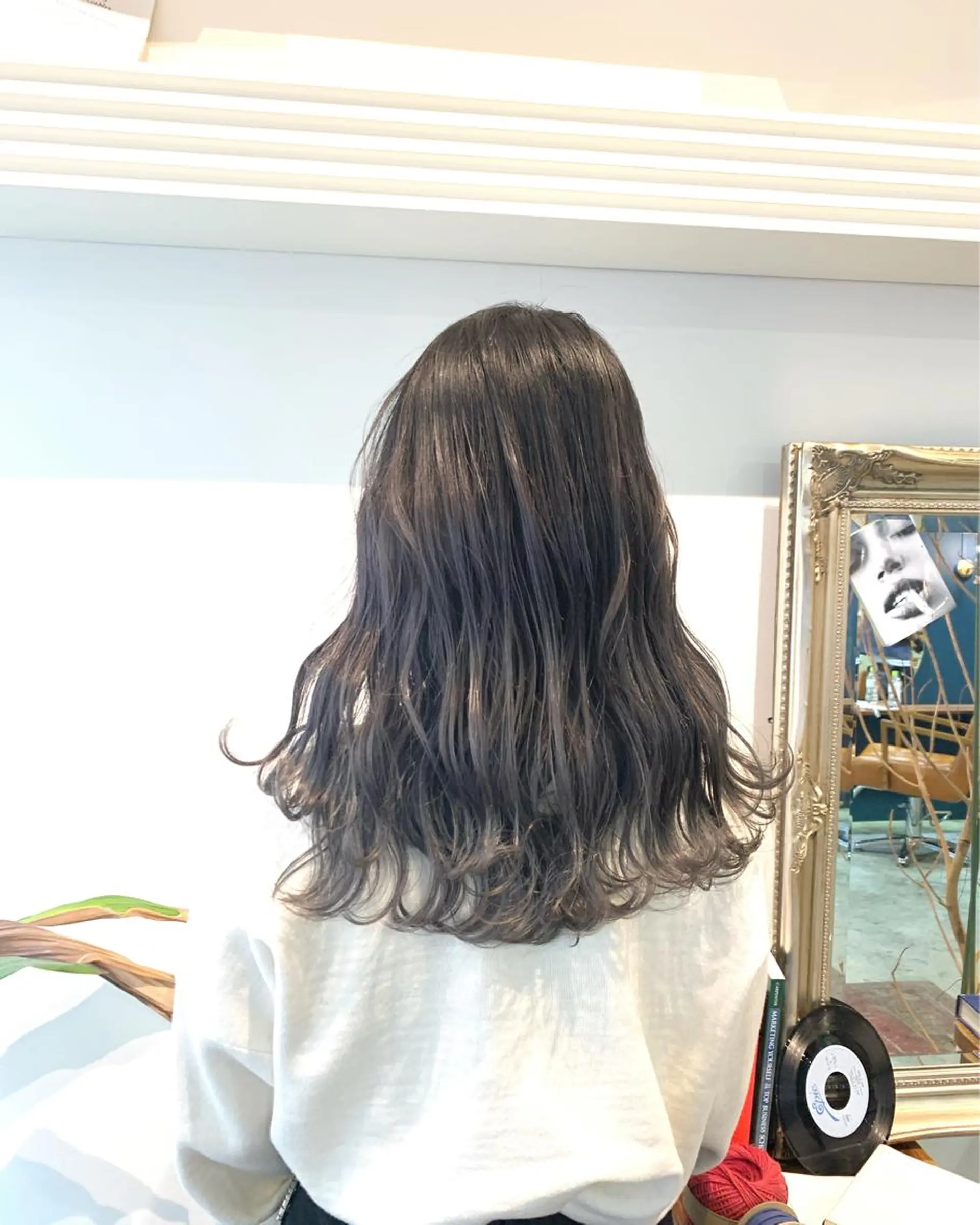 セミロング ヘアカラー トリートメント ヘッドスパ ヘアセット 山口 竣也のヘアスタイル