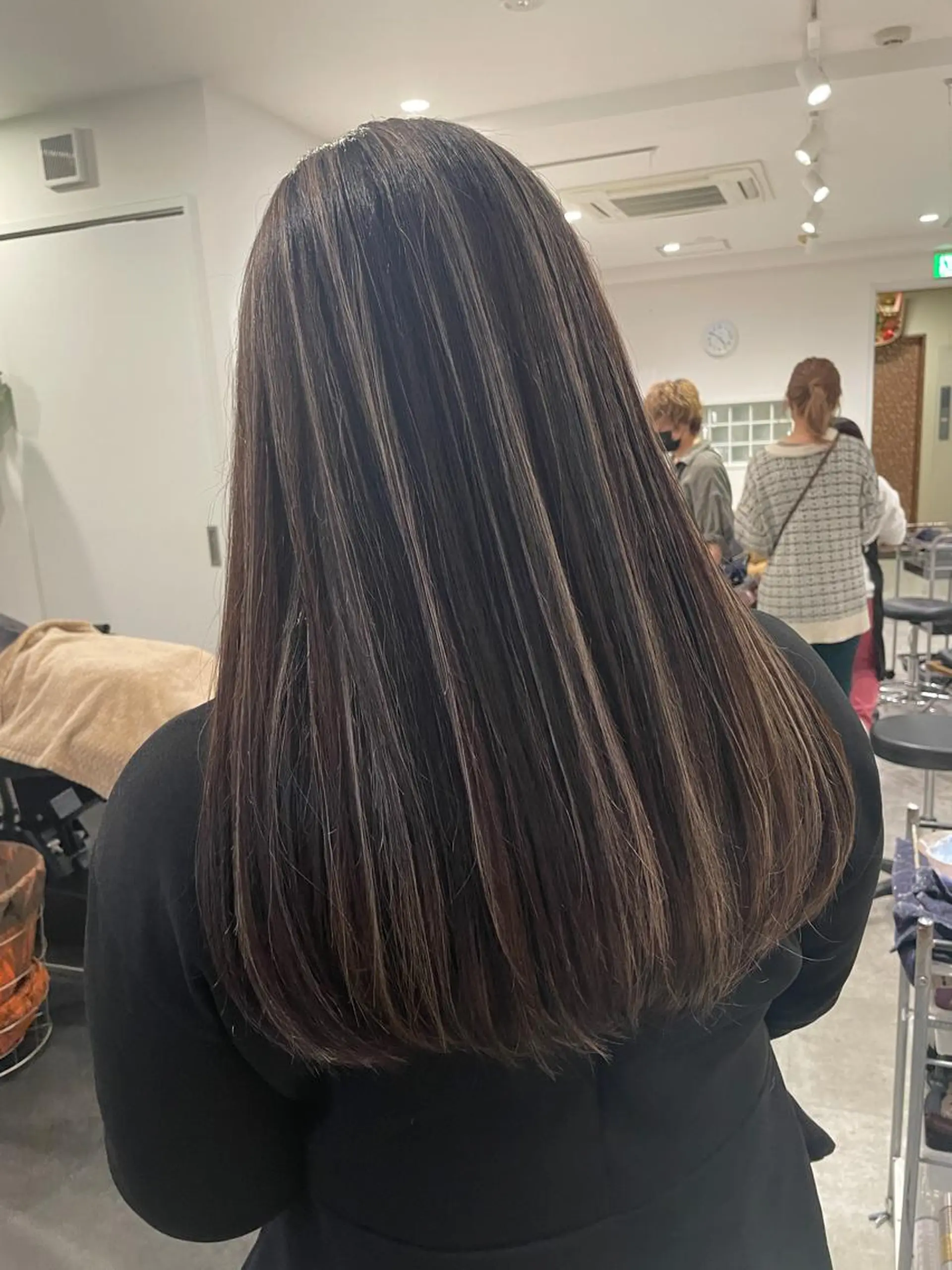 ロング ヘアカラー 大人レイヤー ヨシミカズヤのヘアスタイル