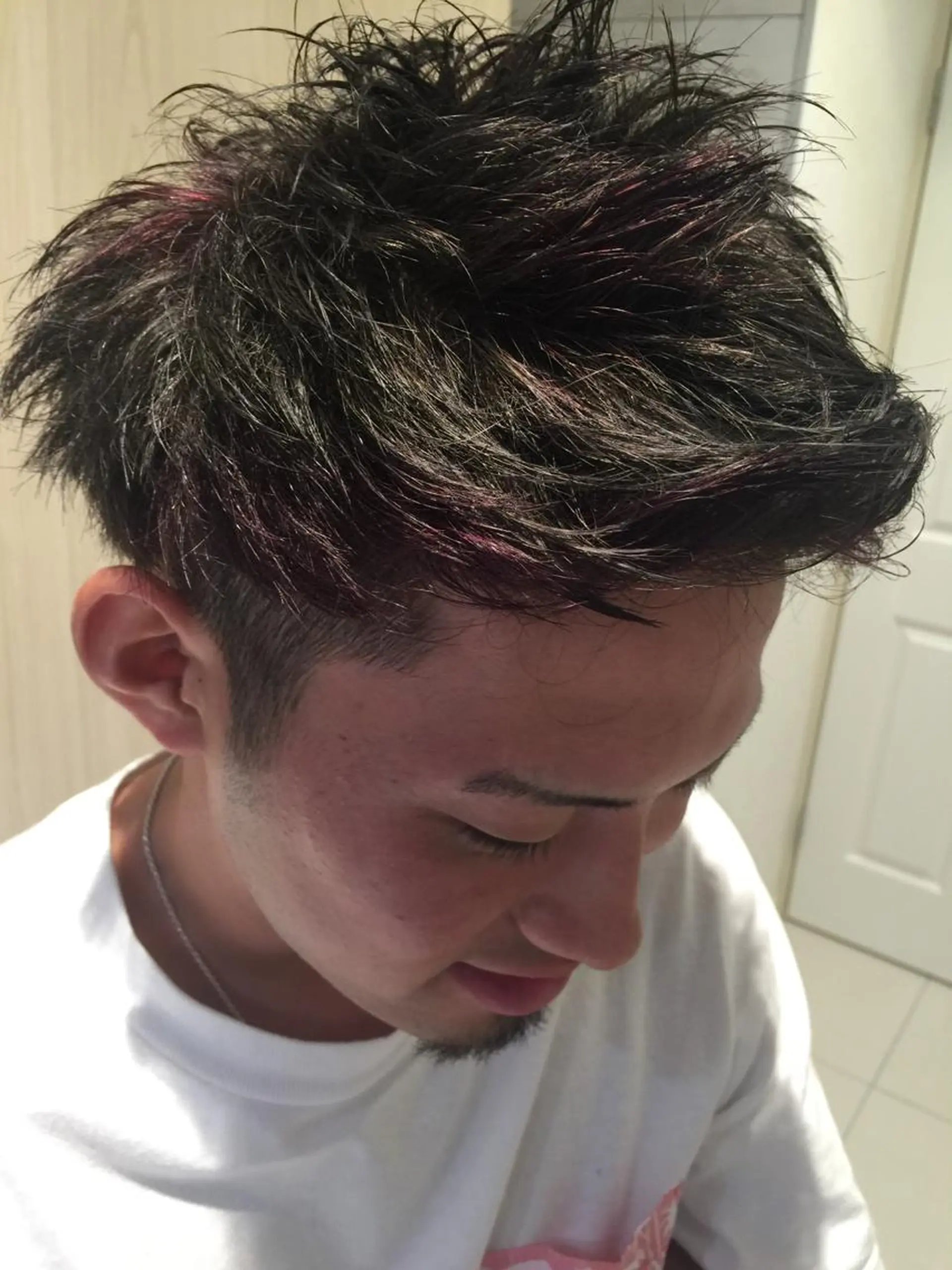 ショート カラー メンズ メンズブリーチ ブリーチ ブルーカラー 透明感カラー シルバー Vir by browのヘアスタイル