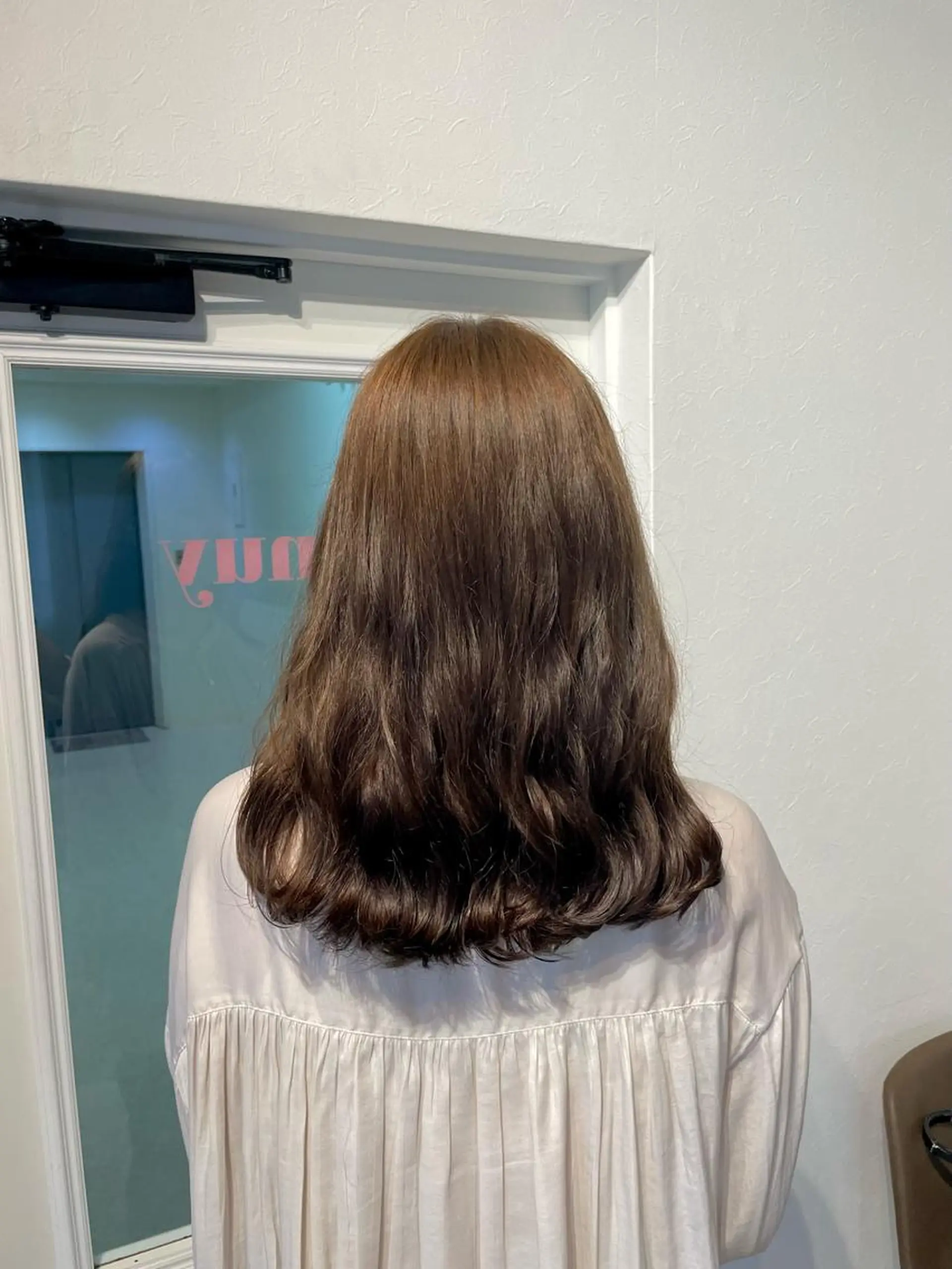 セミロング カラー amoretto narumi🧸のヘアスタイル