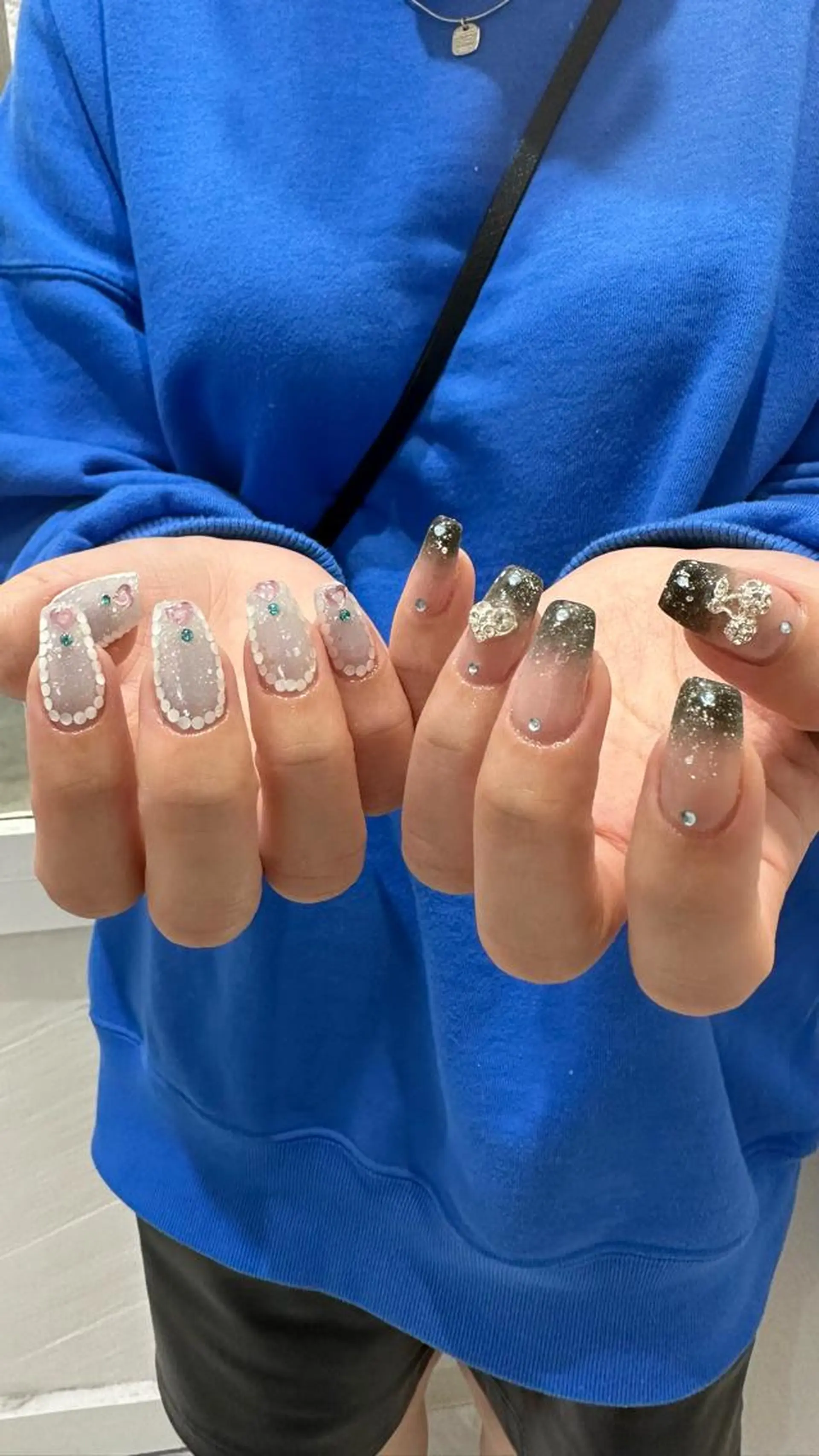 ネイル ハンドネイル フットネイル 個性派ネイル 🌼 ハルカ ♡の眉毛・アイブロウイメージ