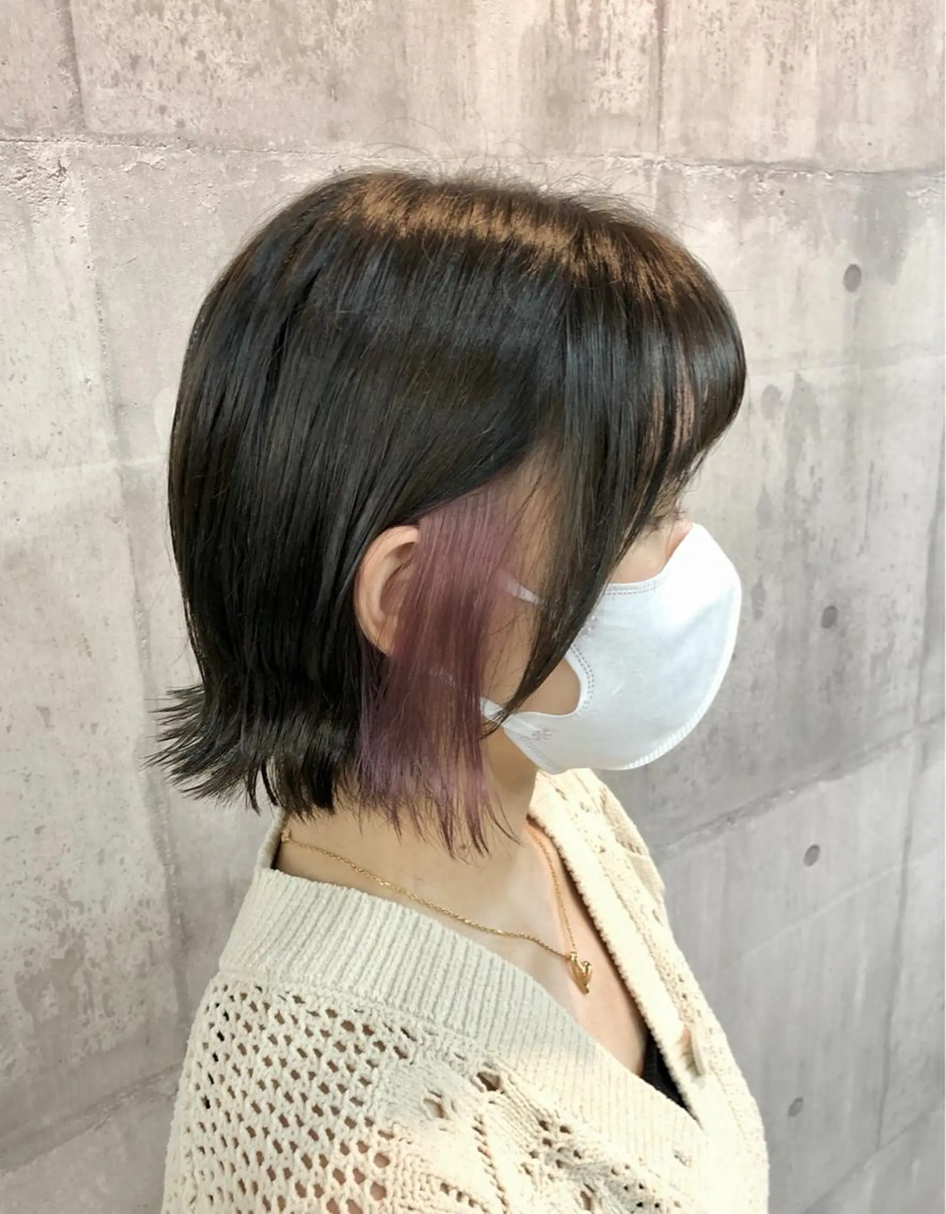 ミディアム カラー ベージュカラー イヤリングカラー ピンクカラー ピンクベージュ レイヤー/韓国 ハイトーン興津史弥のヘアスタイル