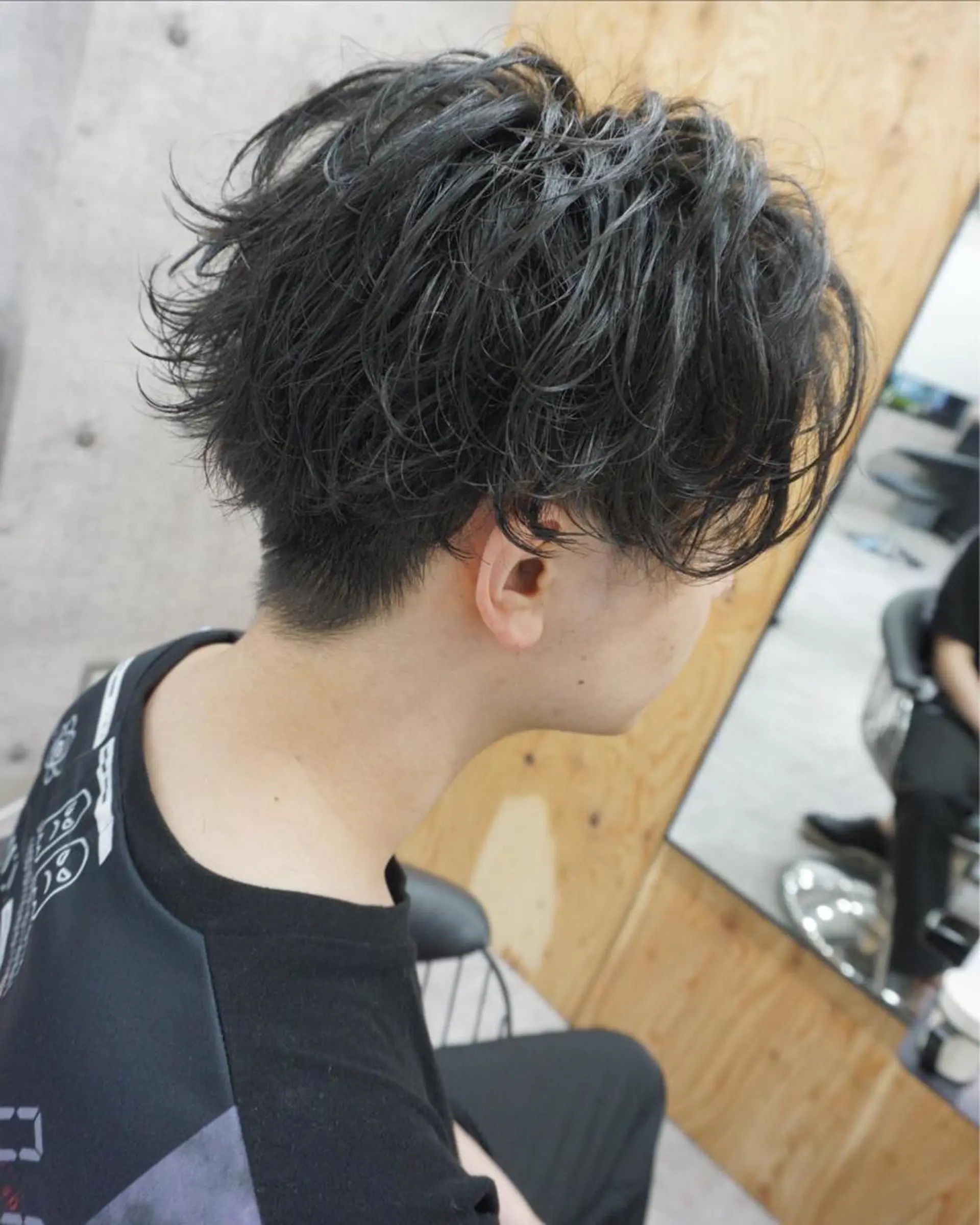 ショート メンズ センターパート メンズパーマ カット パーマ トリートメント hair teria ryu 大塚のヘアスタイル