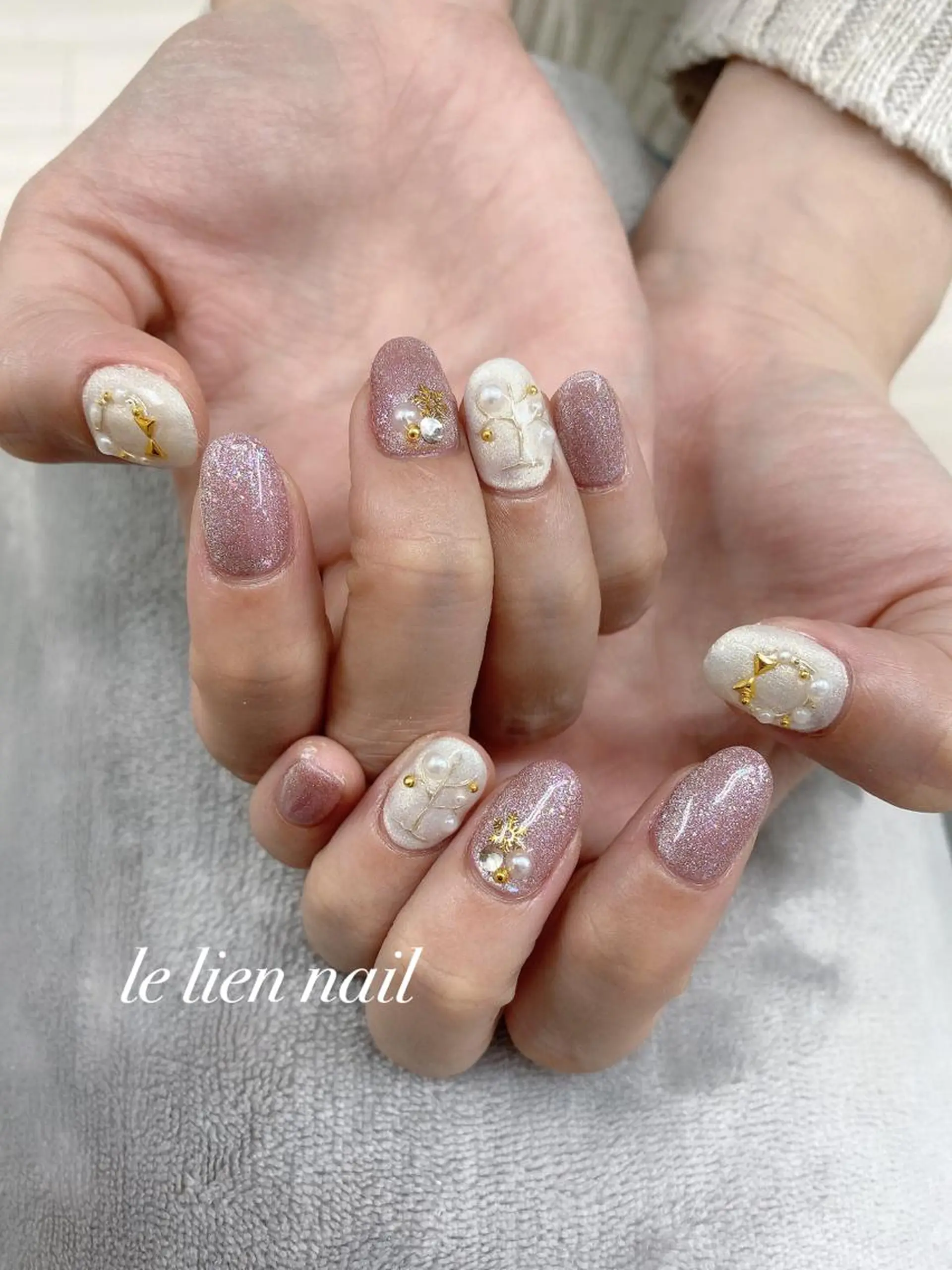 ネイル マグネットネイル 冬ネイル クリスマス ハンドネイル le lien nailのネイルデザイン