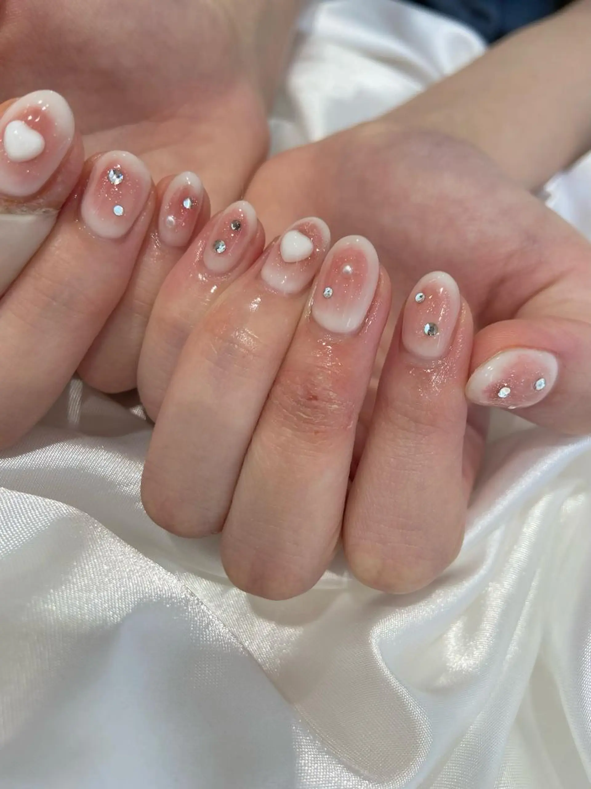 ネイル チークネイル AYAKA .のネイルデザイン