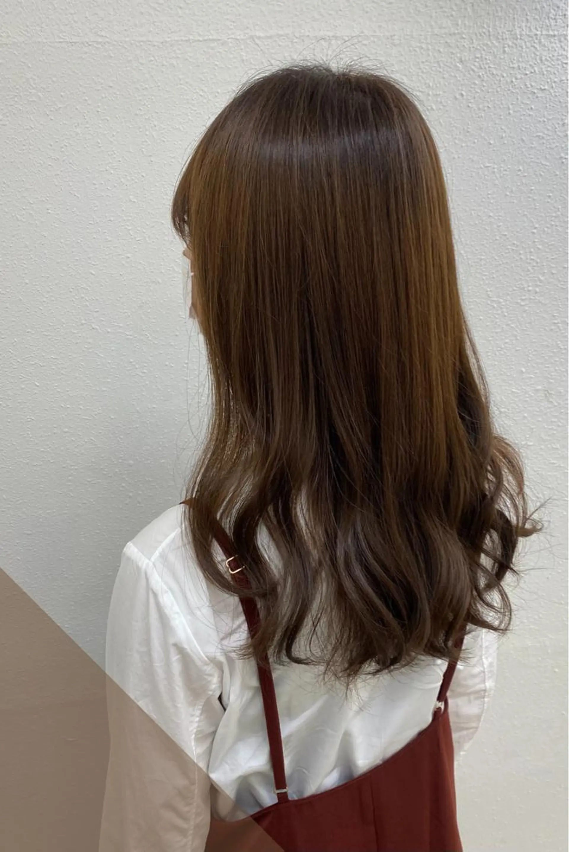 ロング カラー 菊地 紗矢のヘアスタイル