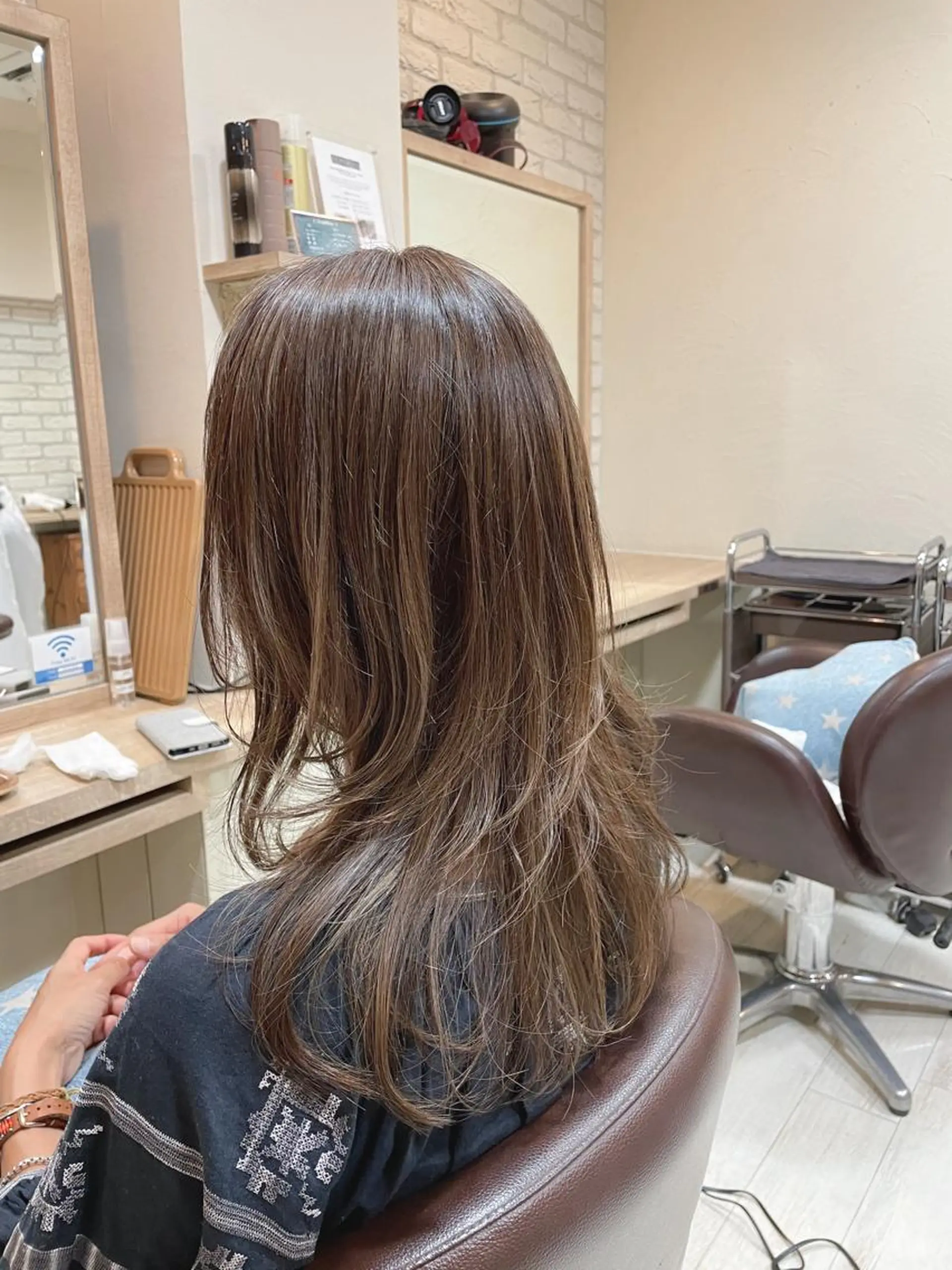 ロング カラー ハイライトカラー ハイライト ウルフカット カット ヘアカラー トリートメント 銀座🌈ケアカラー/ ヘッドスパ /清水のヘアスタイル