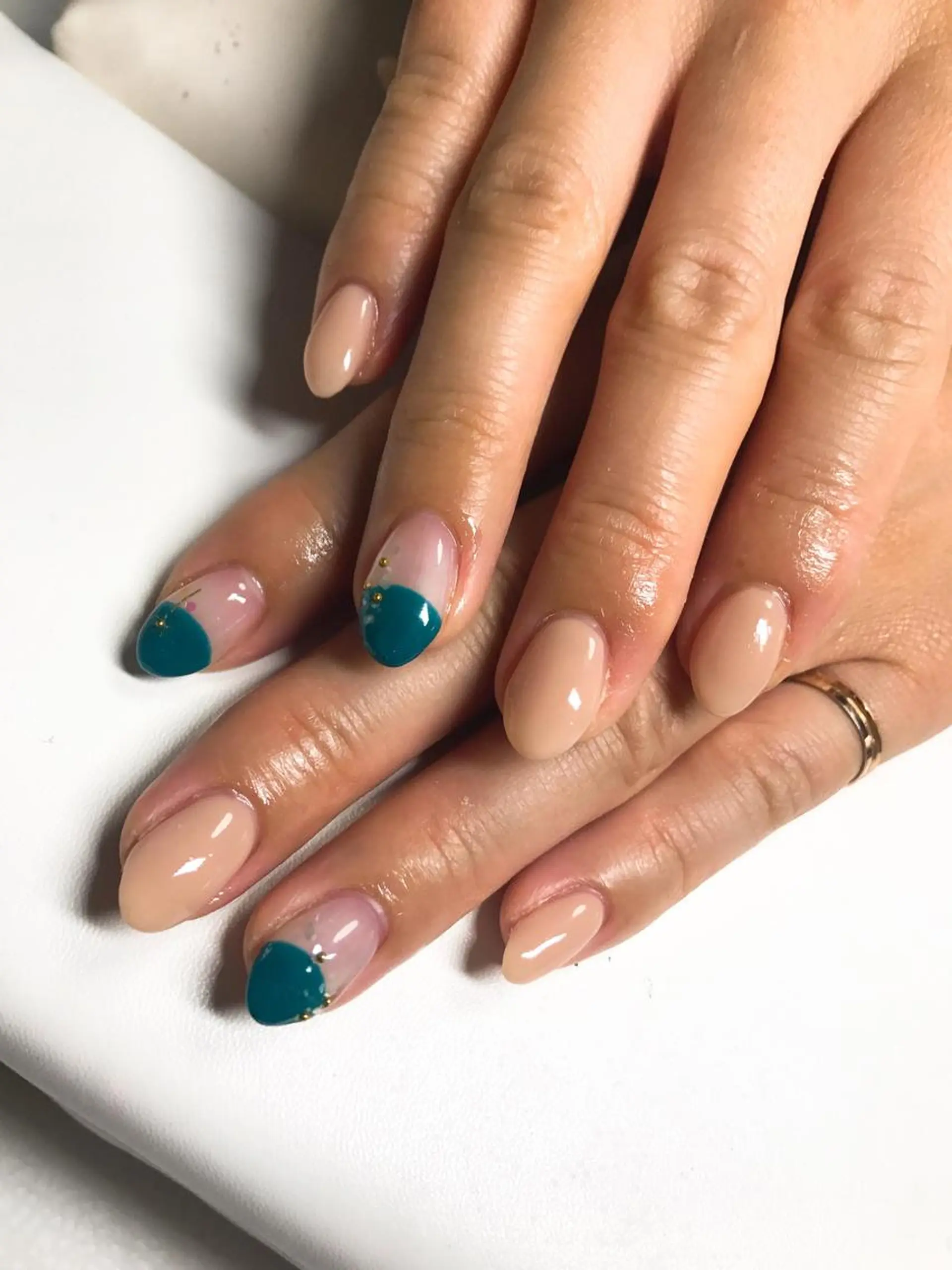 ネイル アートネイル 【カメレオン】 上村 祥子のヘアスタイル