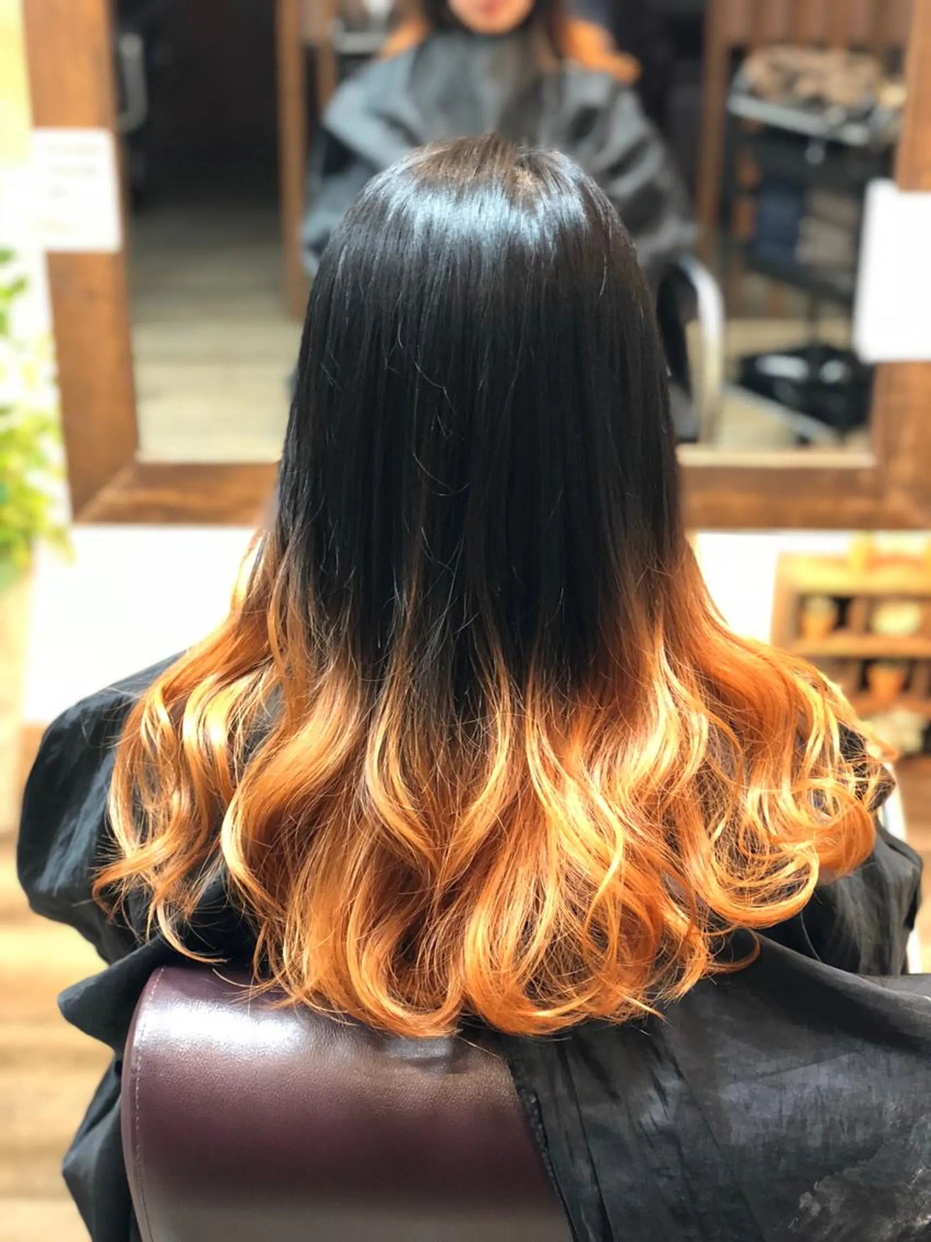 カラー グラデーションカラー オレンジ 大人艶カラー/ ショートカット　辻岡のヘアスタイル