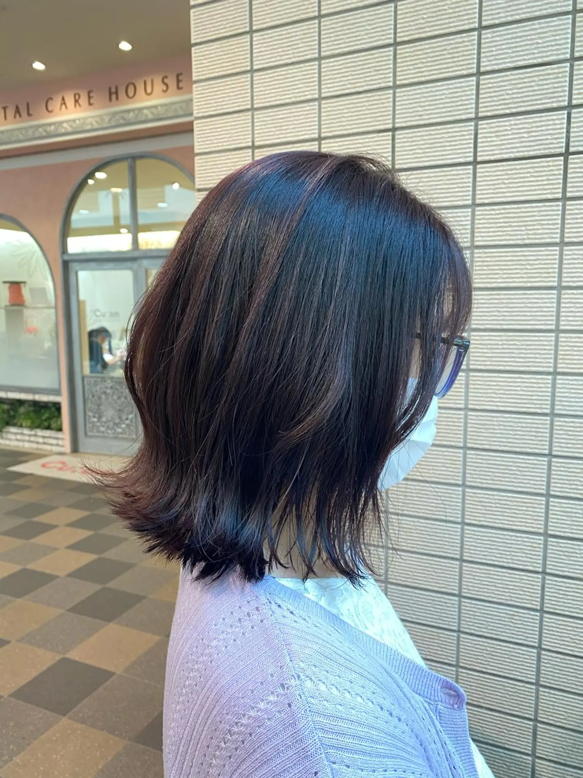 ミディアム カラー グレージュ ラベンダーカラー ラベンダーグレージュ ラベンダーグレー 外ハネヘア miiia lash所属・miiia lashのマツエク・マツパデザイン