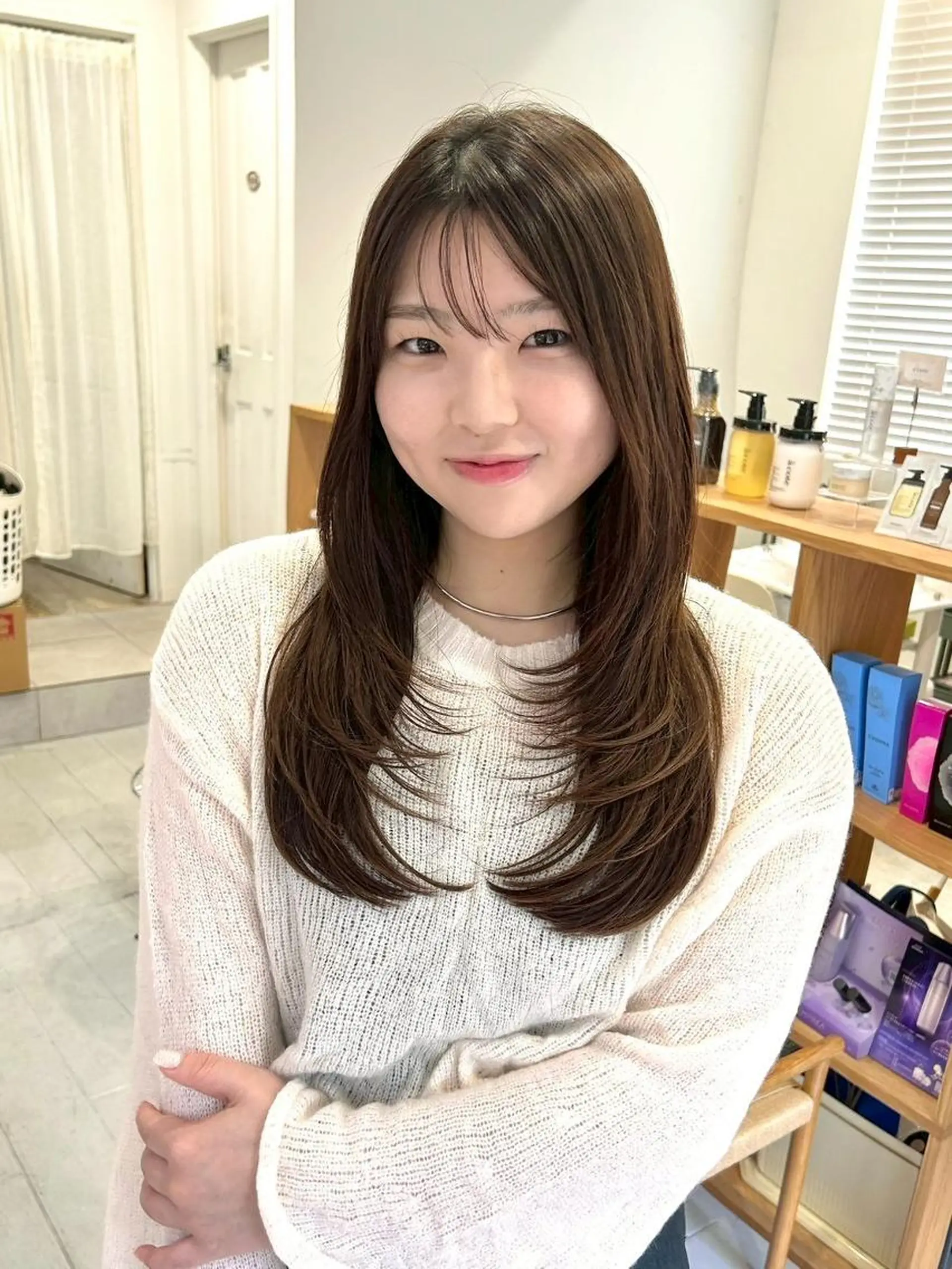 セミロング カット ヘアカラー トリートメント 韓国ヘア ‎🤍KANA🎀のヘアスタイル