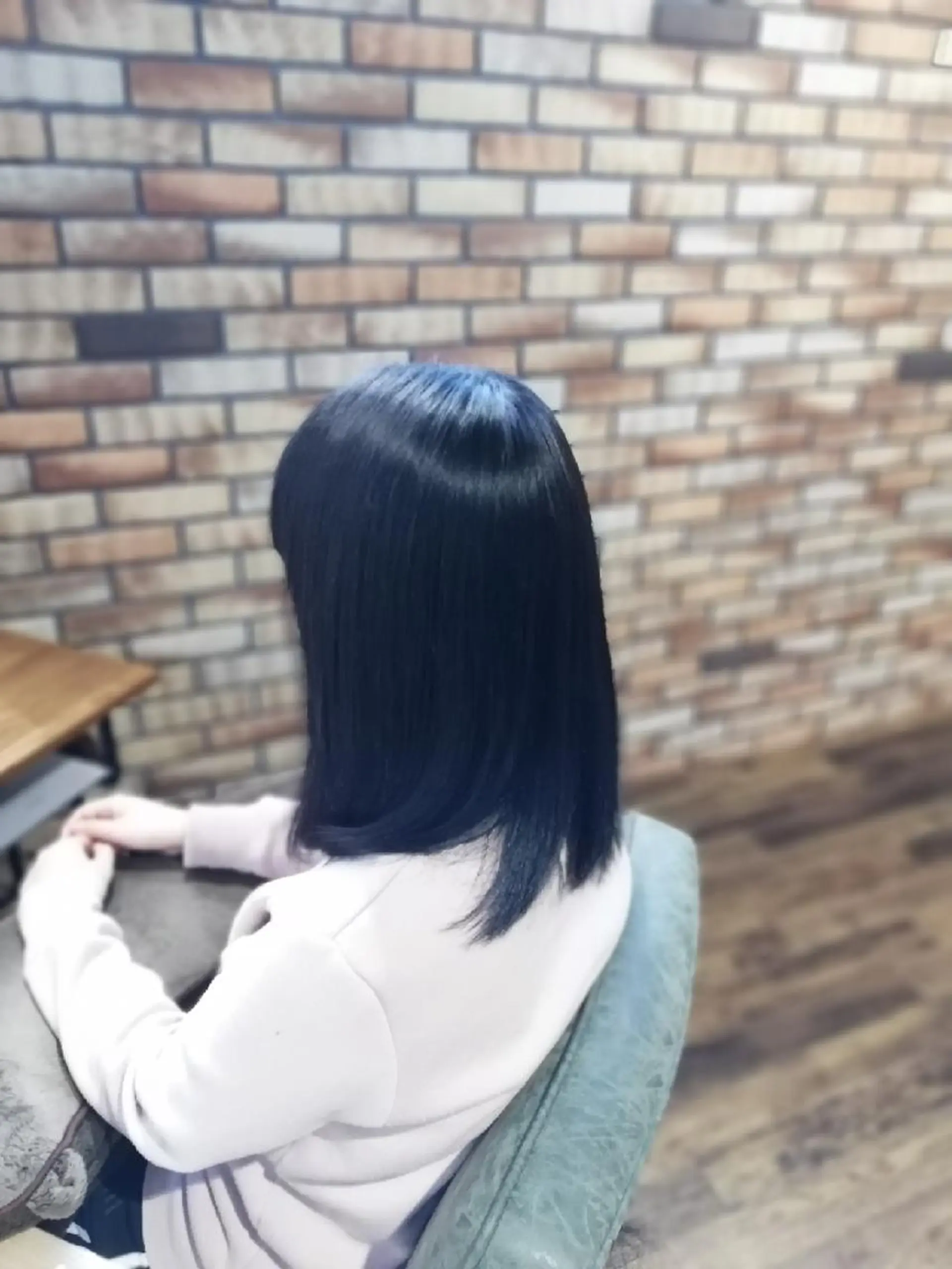 セミロング カット 縮毛矯正 北林 弘展のヘアスタイル
