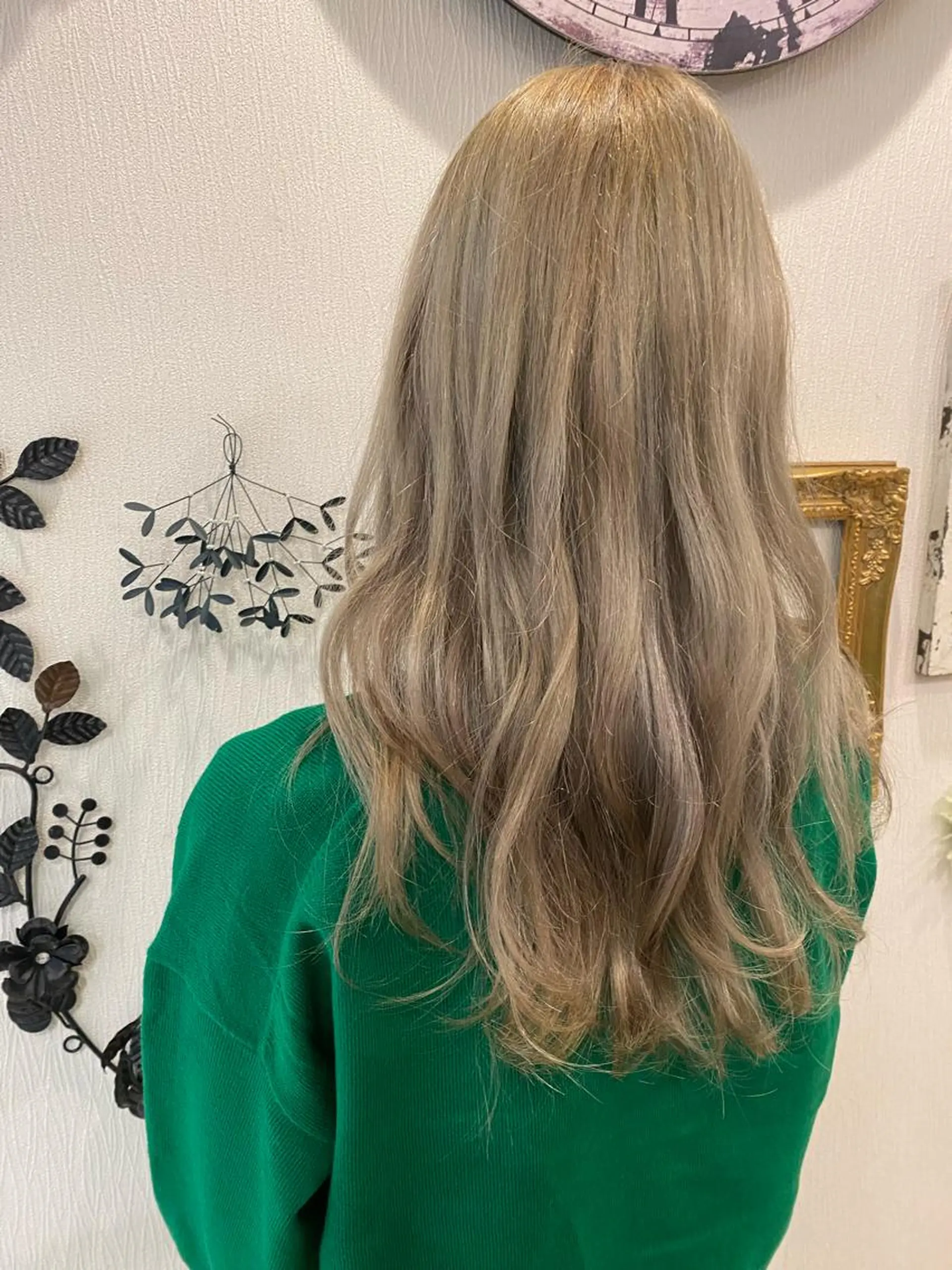 ロング カラー バレイヤージュ ブリーチ ケアブリーチ 透明感カラー デザインカラー 💙ルル💙 ハイトーン/レイヤーのヘアスタイル