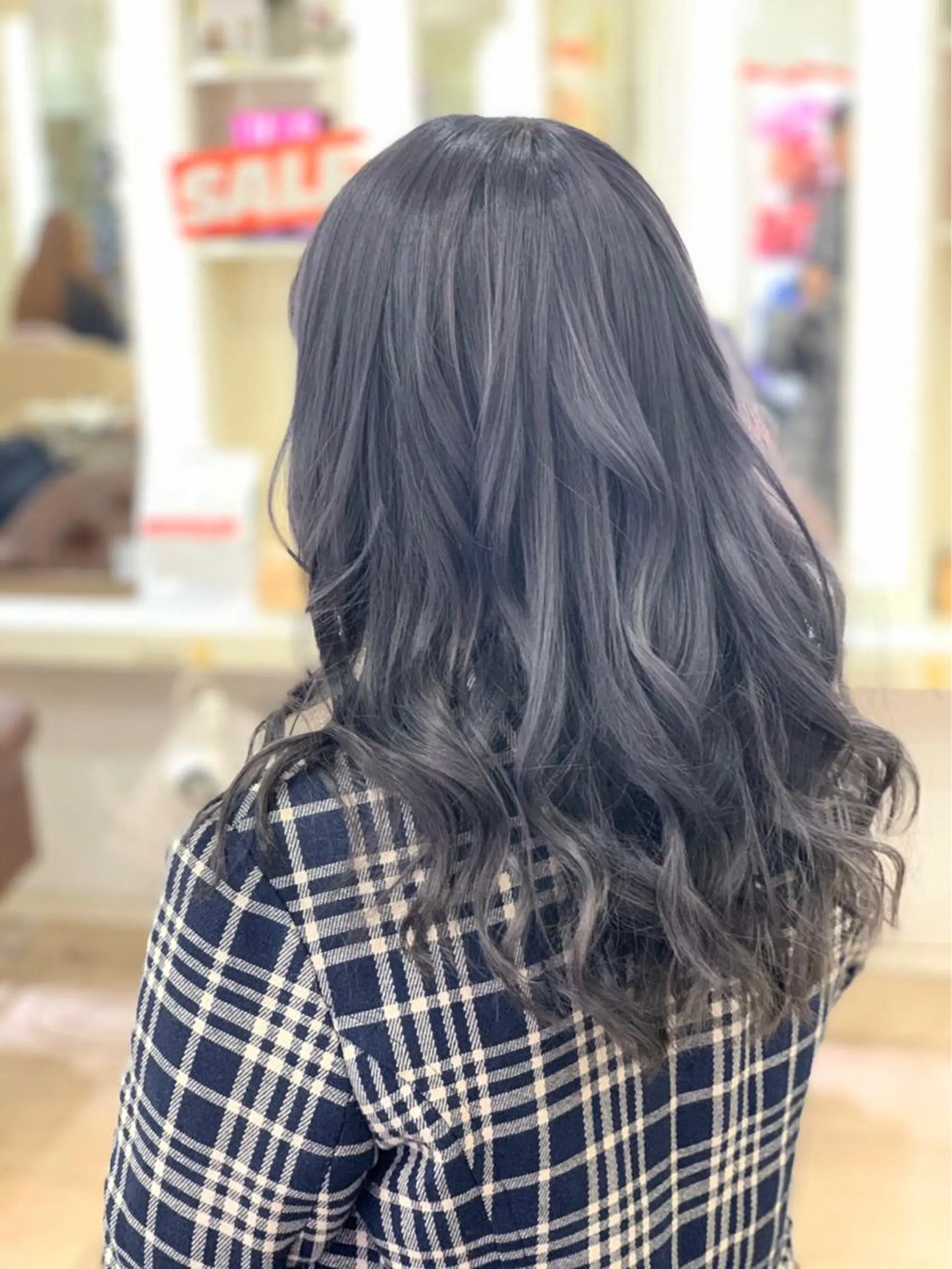 セミロング カラー ヘアカラー 🐥こ ま🐥のヘアスタイル