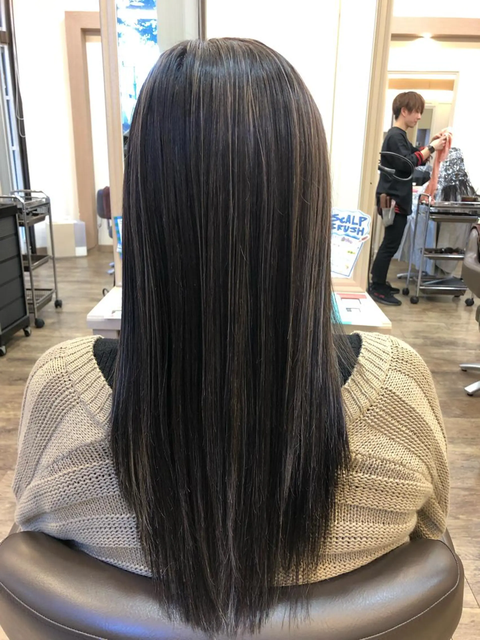 セミロング カラー ヘアカラー 尚平 髪質改善 大人のデザインカラーのその他イメージ