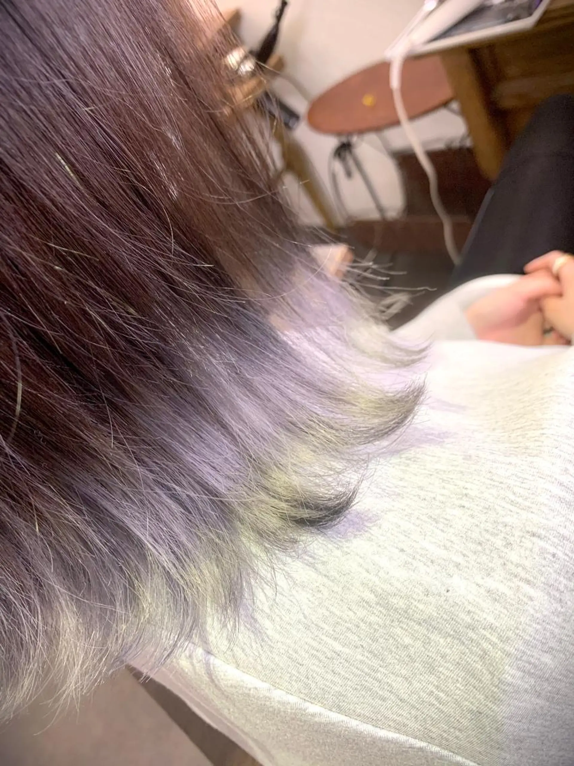 カラー エミュスト心斎橋所属・🎨カラー&髪質改善 職人　松葉優希のヘアスタイル