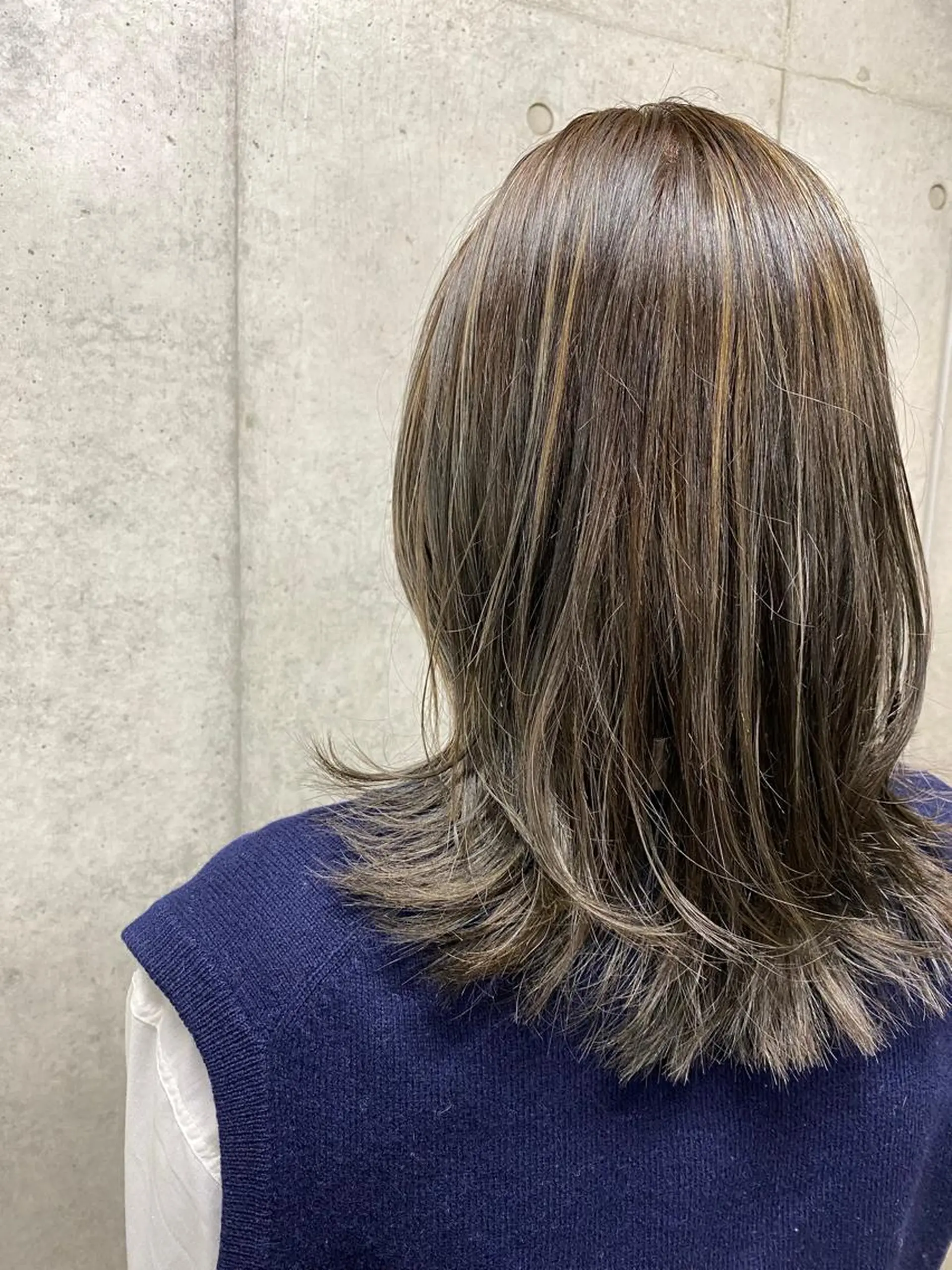 セミロング カラー ハイライトカラー ハイライト ヘアカラー Lily 日吉所属・髪質改善/艶カラー 🫧オカベナオヤ🫧のヘアスタイル