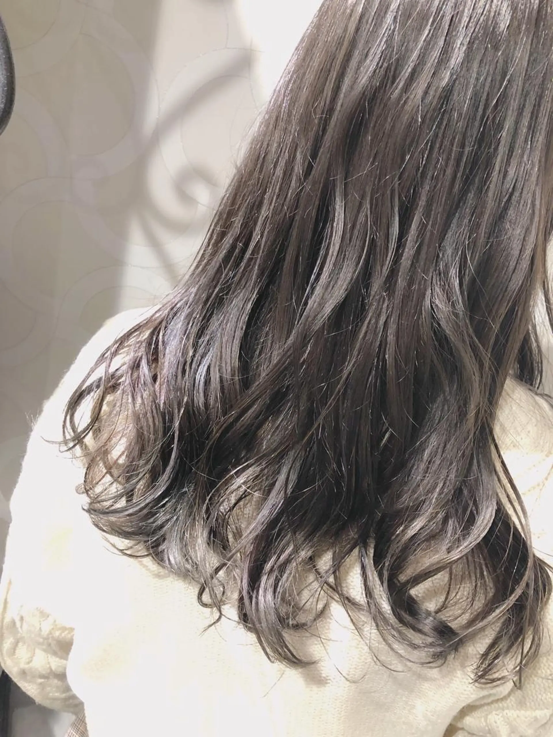 ロング カラー ブリーチ ショコラグレージュ グレージュ 艶髪モテヘア ♡tomimaのヘアスタイル