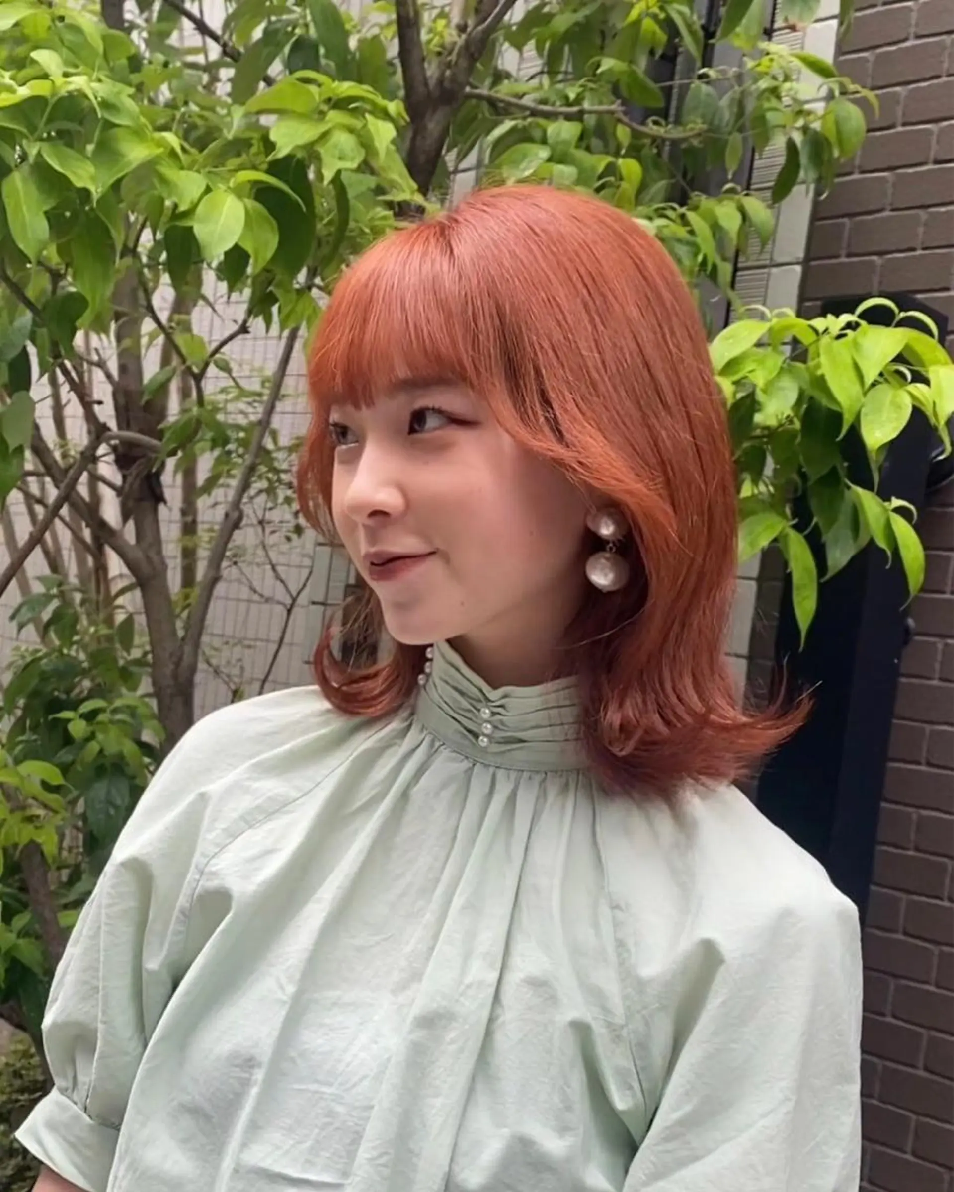 ミディアム 艶カラー/アイドル 前髪/内藤　輝のヘアスタイル