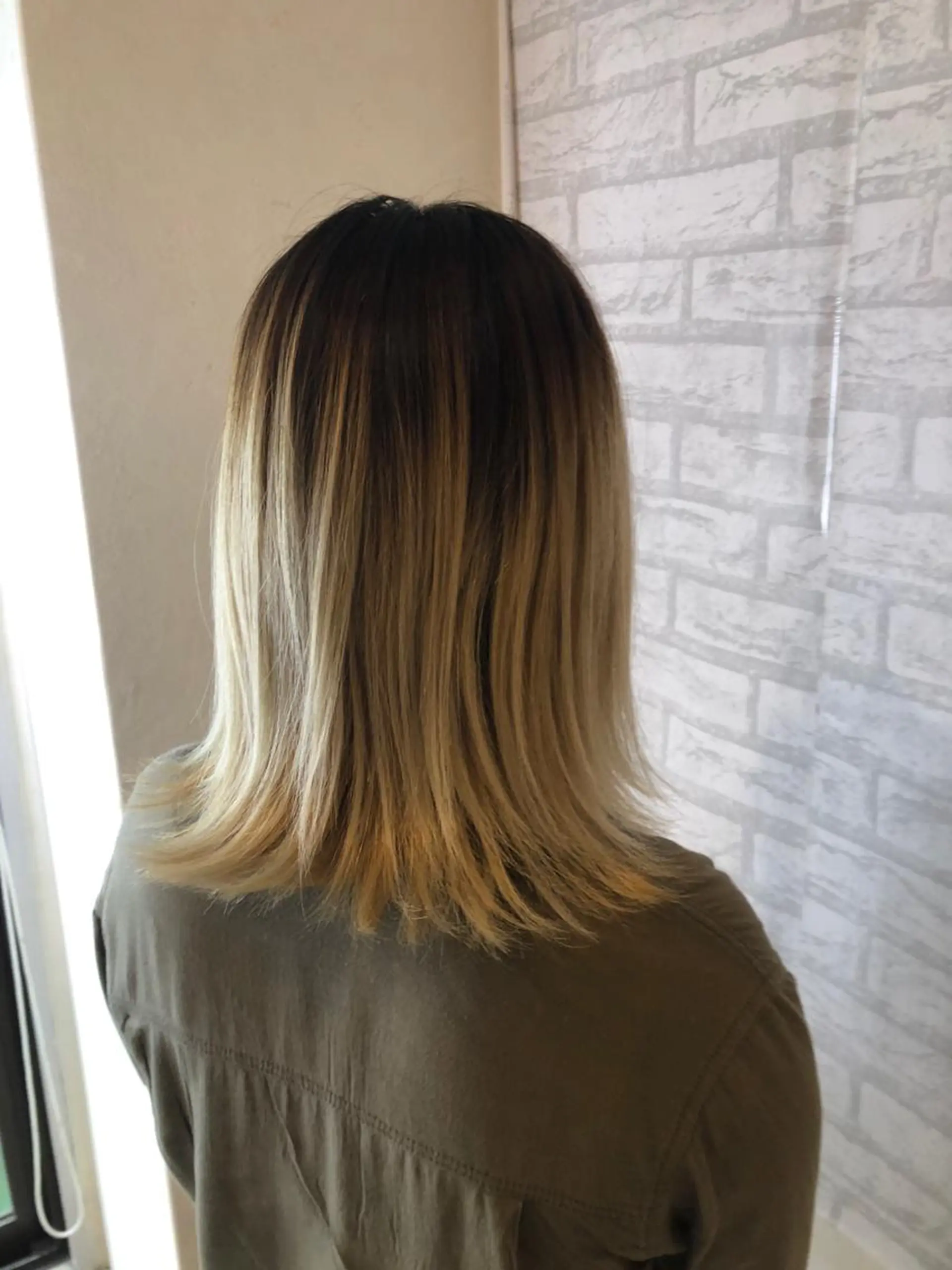 ショート カラー ブリーチ 外国人風カラー JIL BLAN 京都のヘアスタイル