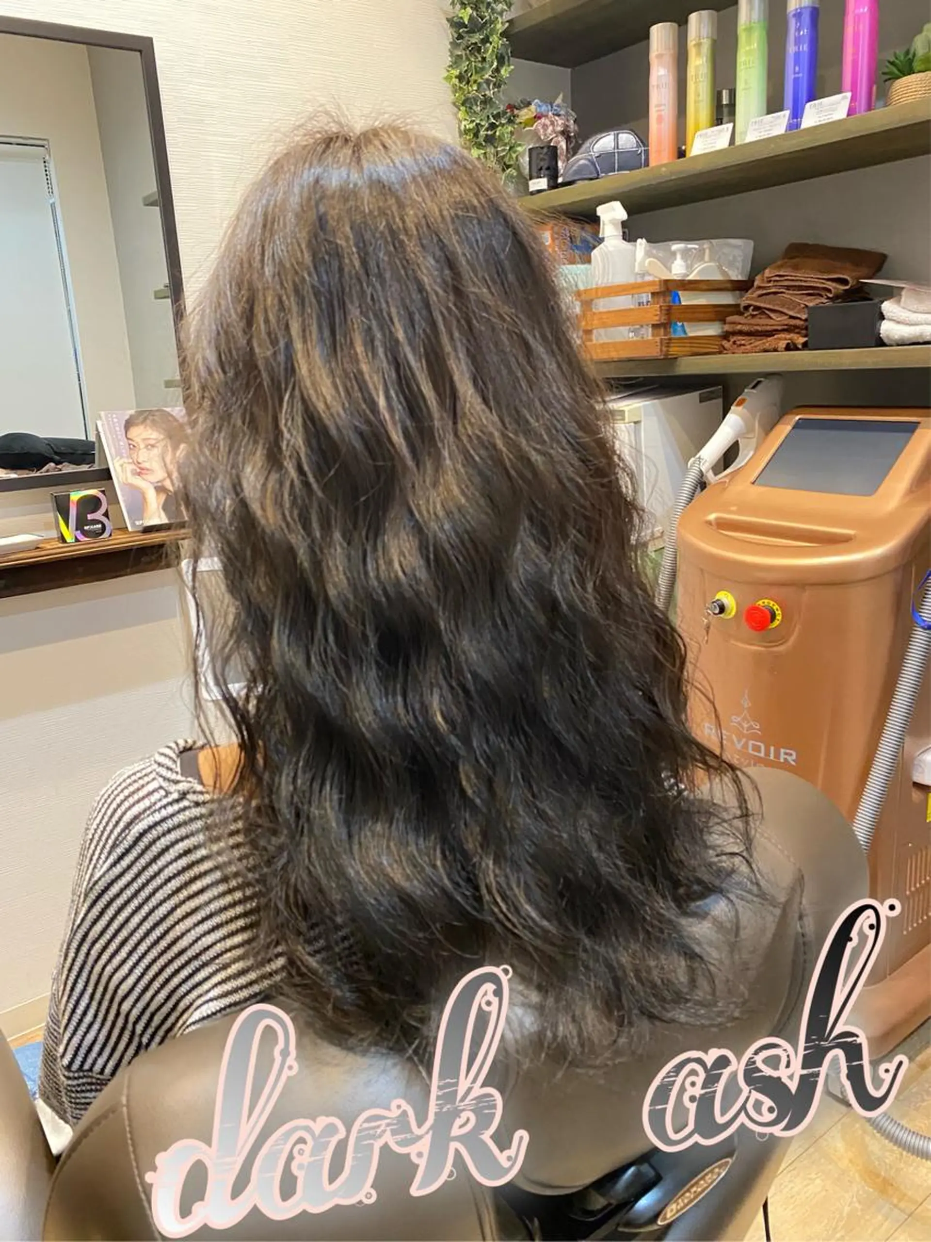 セミロング カラー アッシュ RIRŪA所属・プルシールエクステ ちゃきのヘアスタイル
