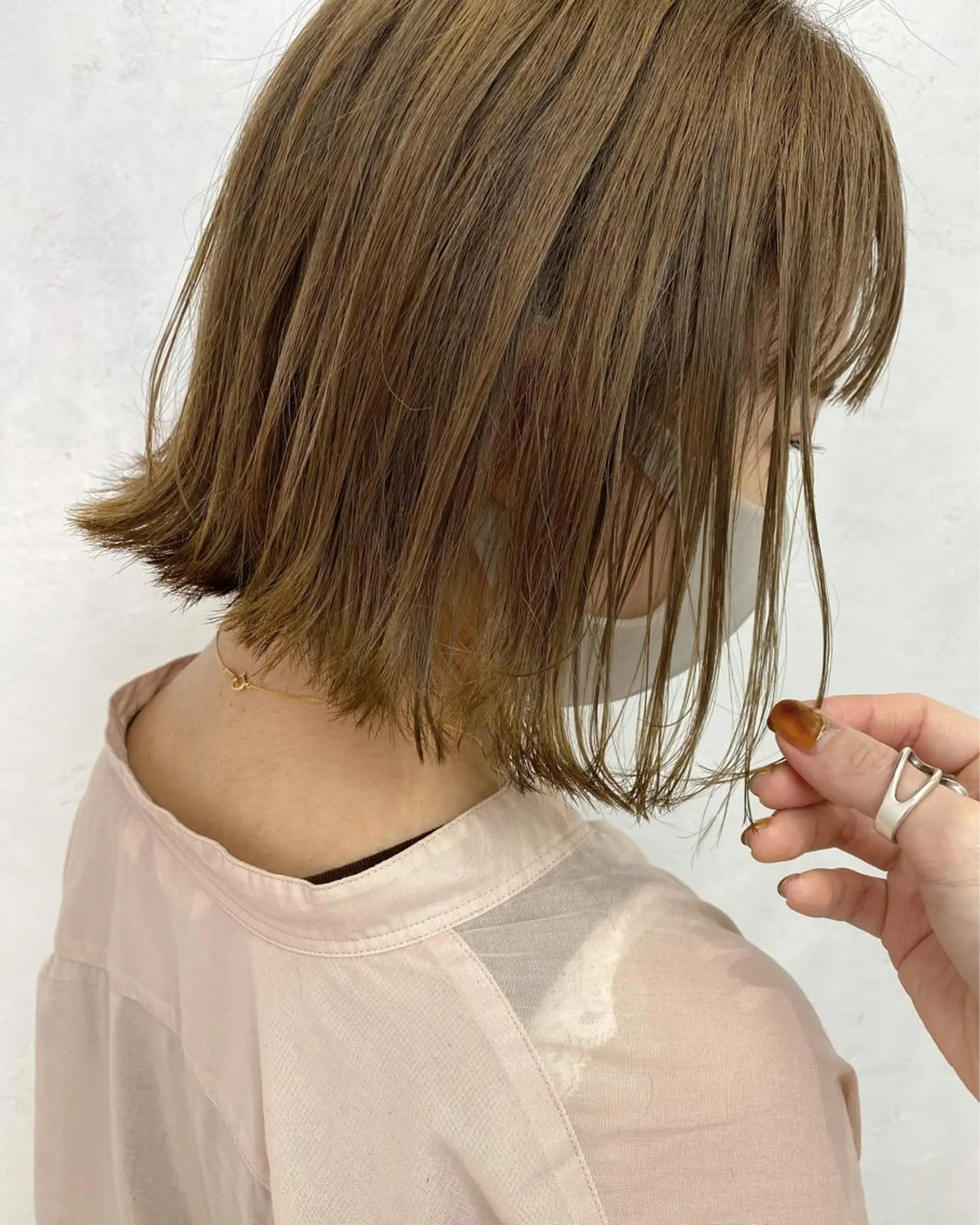 ミディアム カラー 切りっぱなしボブ 透明感カラー ボブ カット ヘアカラー 🌼透明感カラー ✳︎eri🌼のヘアスタイル