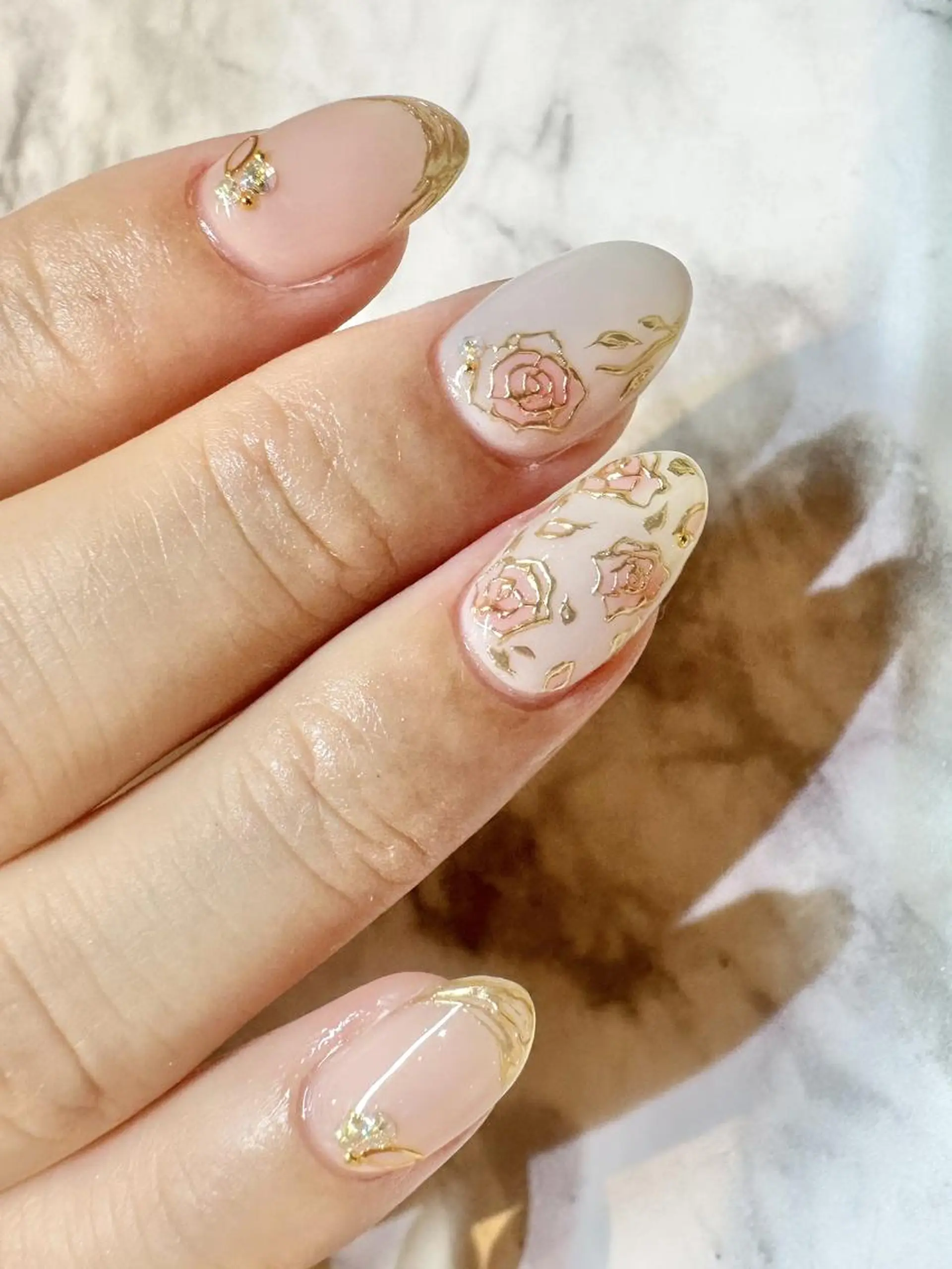 ネイル ハンドネイル Bianca名駅 🪼店長sagawaのネイルデザイン