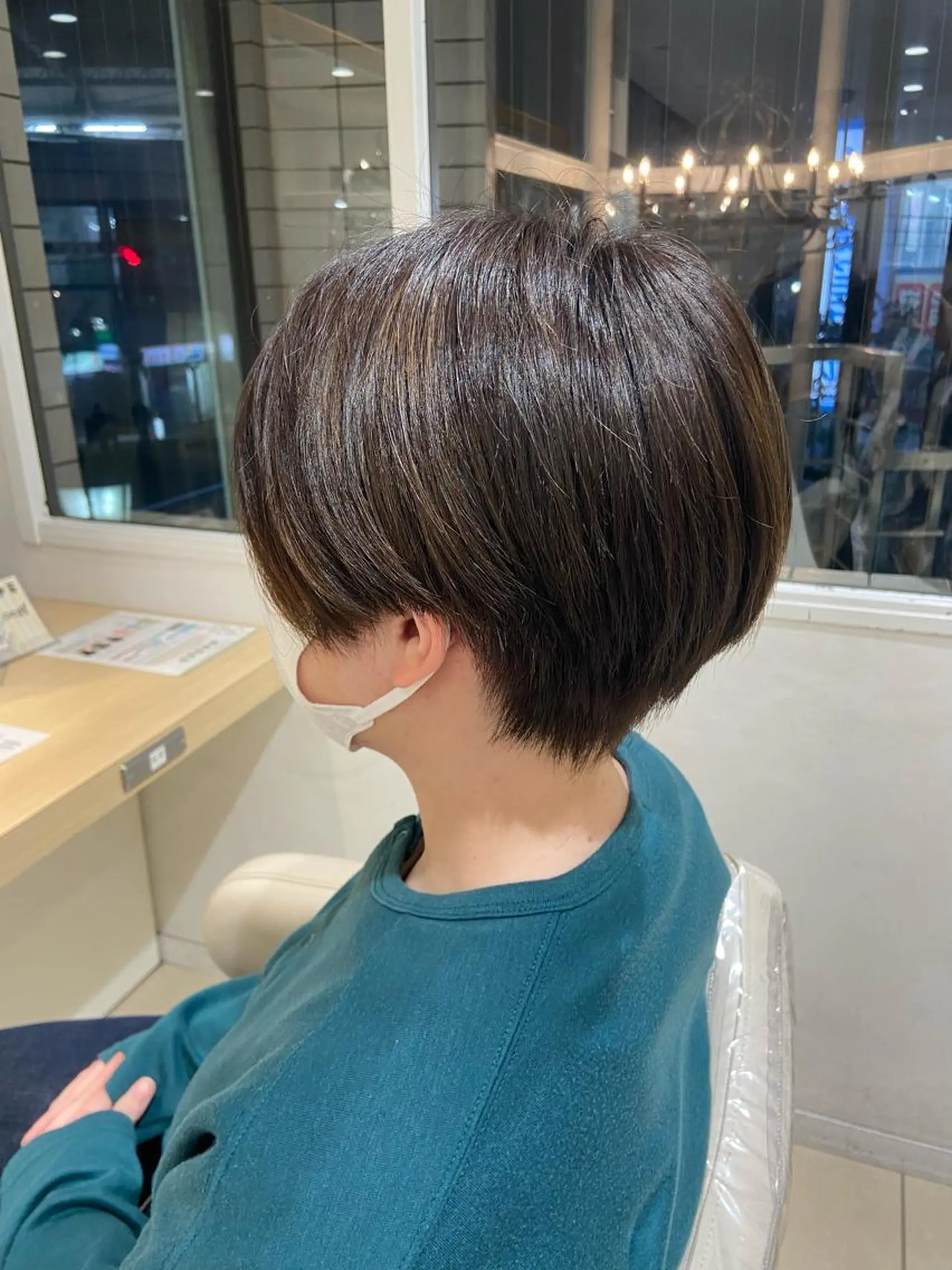 ショート ハイライト 30代からの大人 ショートのヘアスタイル