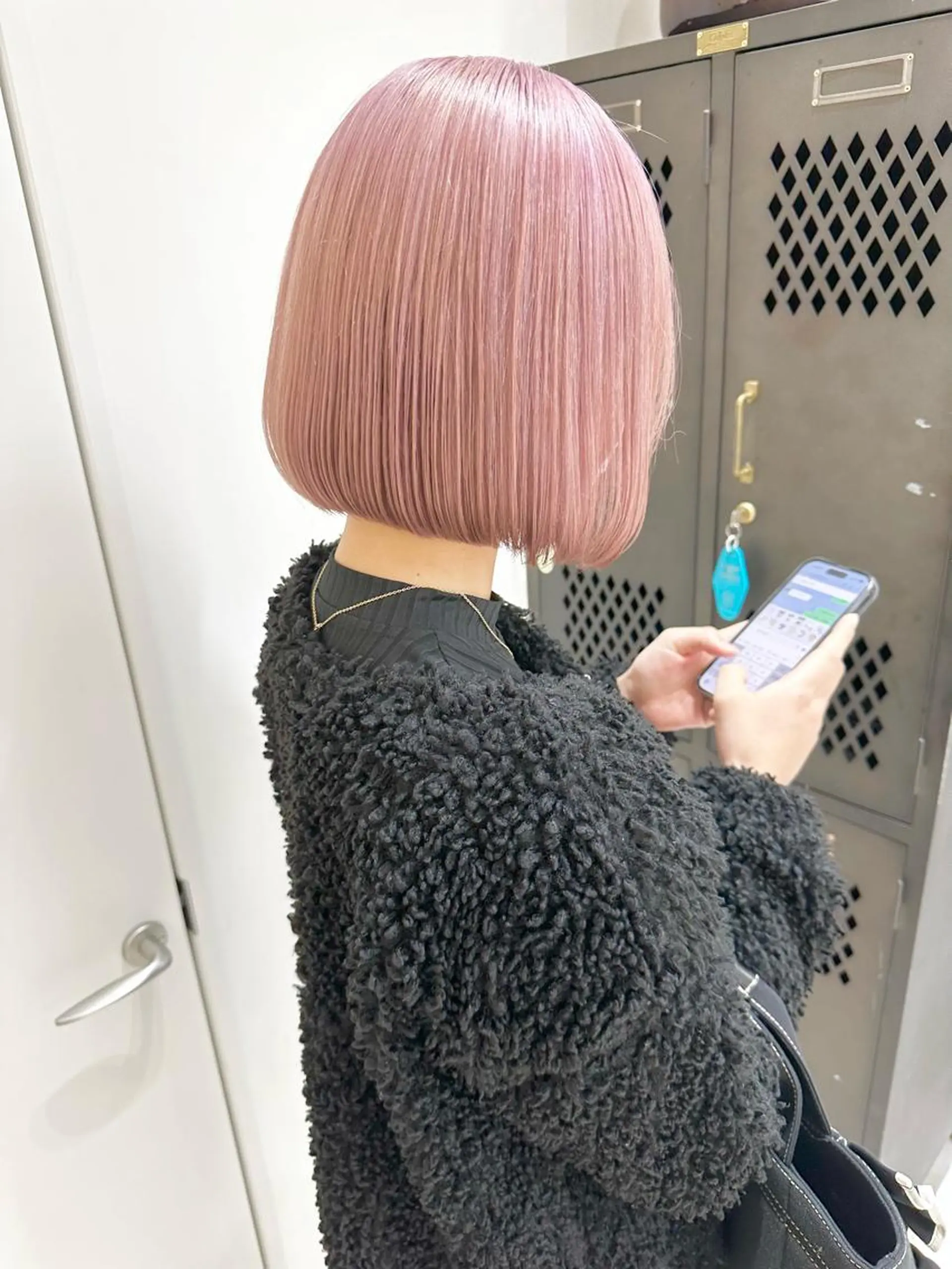 ショート カラー ヘアカラー トリートメント kai .のヘアスタイル