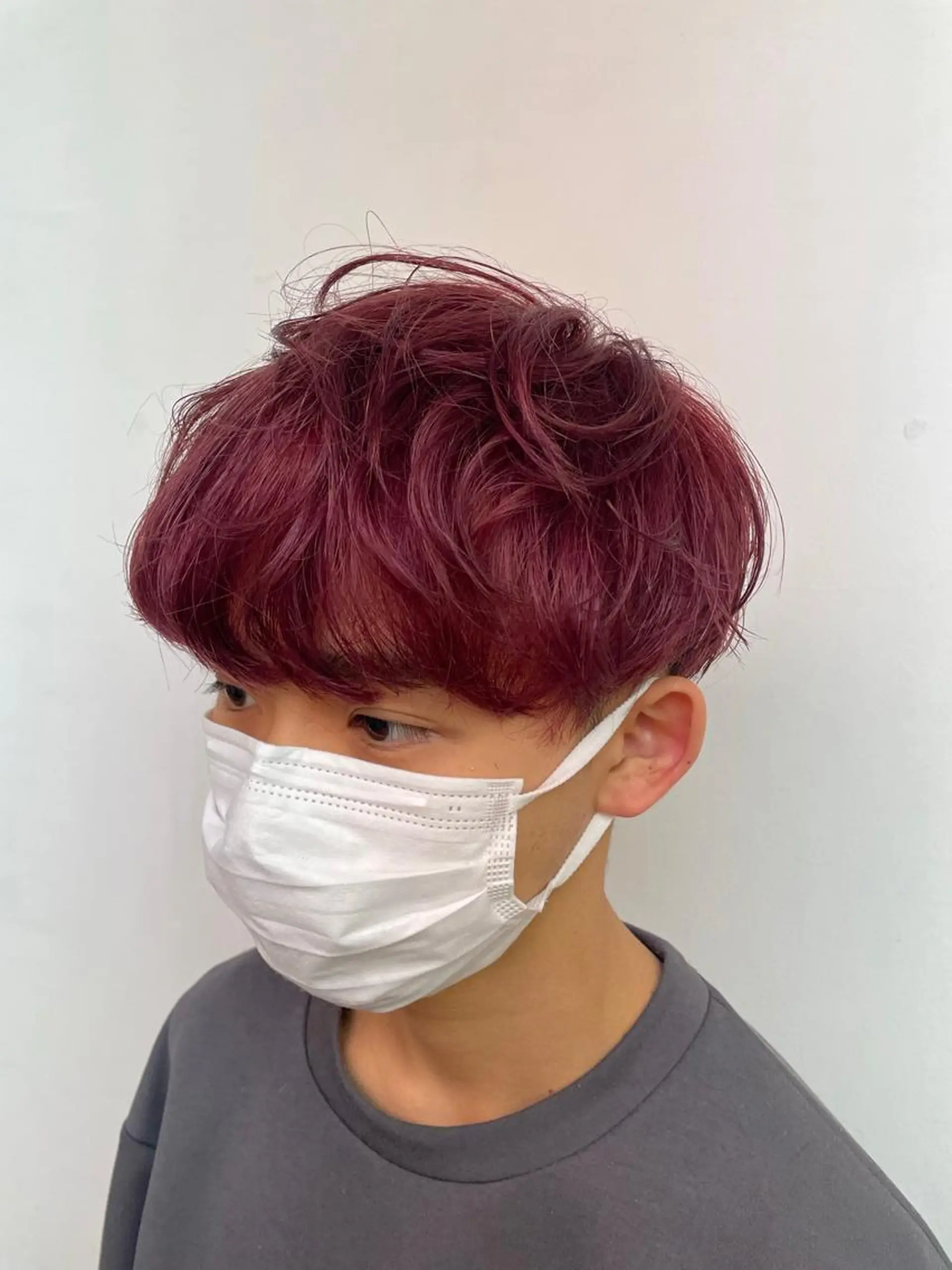 カラー メンズ レッドカラー カット ヘアカラー ⚡️学芸大学 川上拓真⚡️のヘアスタイル