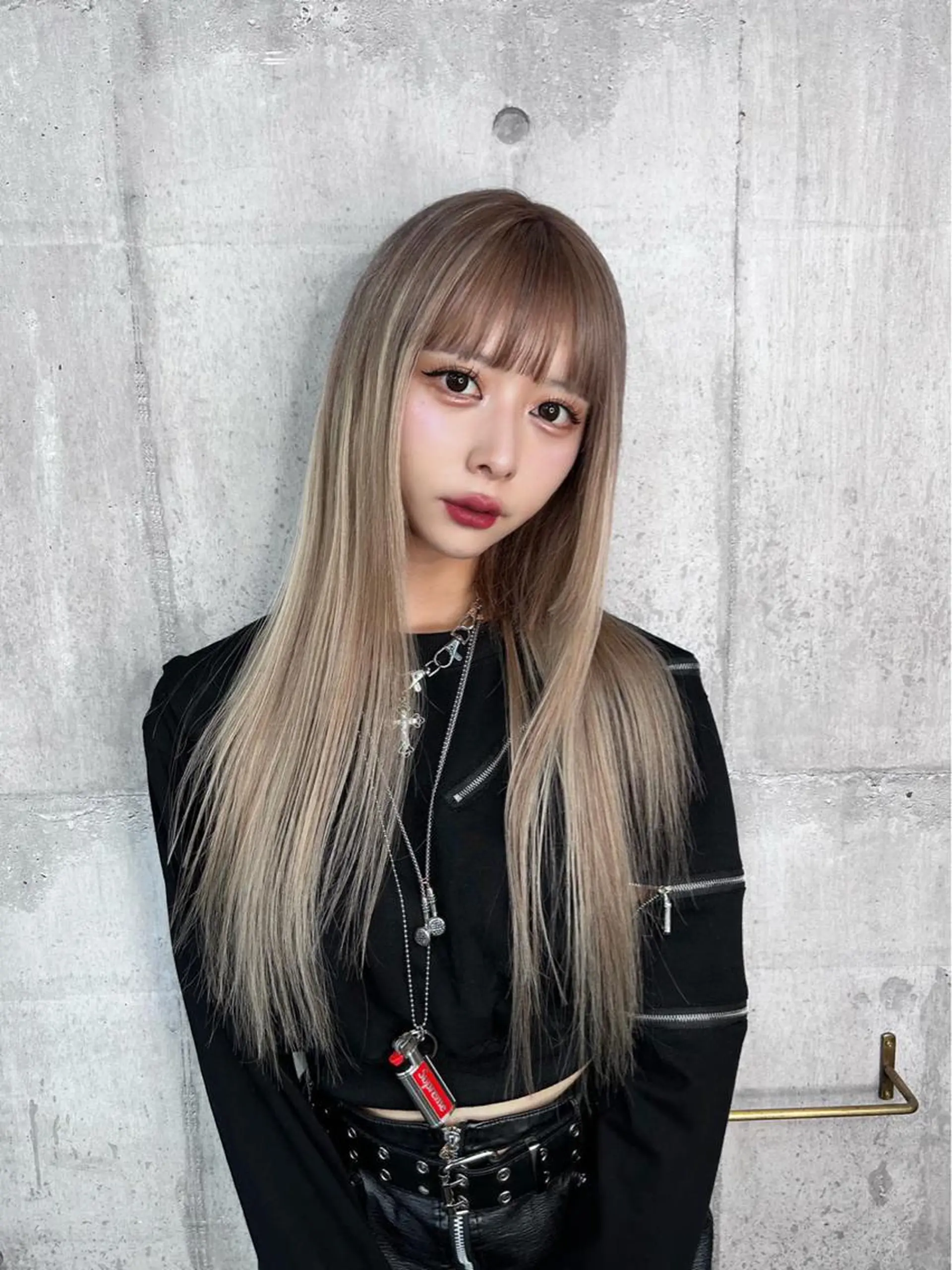 ロング カラー シールエクステ アッシュ ベージュカラー ブリーチ ブラウンカラー SHURI❤️‍🔥 中/韓mix ♡のヘアスタイル