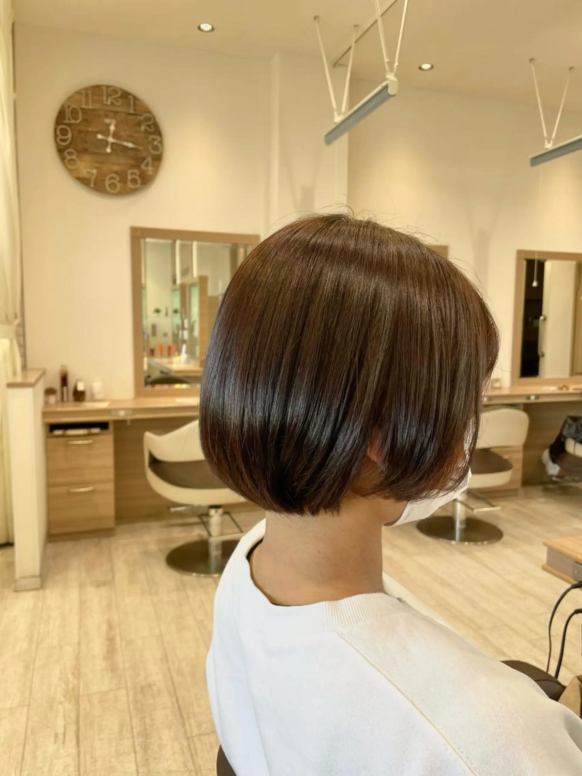 ショート カラー ブリーチ ブラウンカラー ブリーチなしカラー ピンクカラー ピンクブラウン カット 加藤 未歩のヘアスタイル