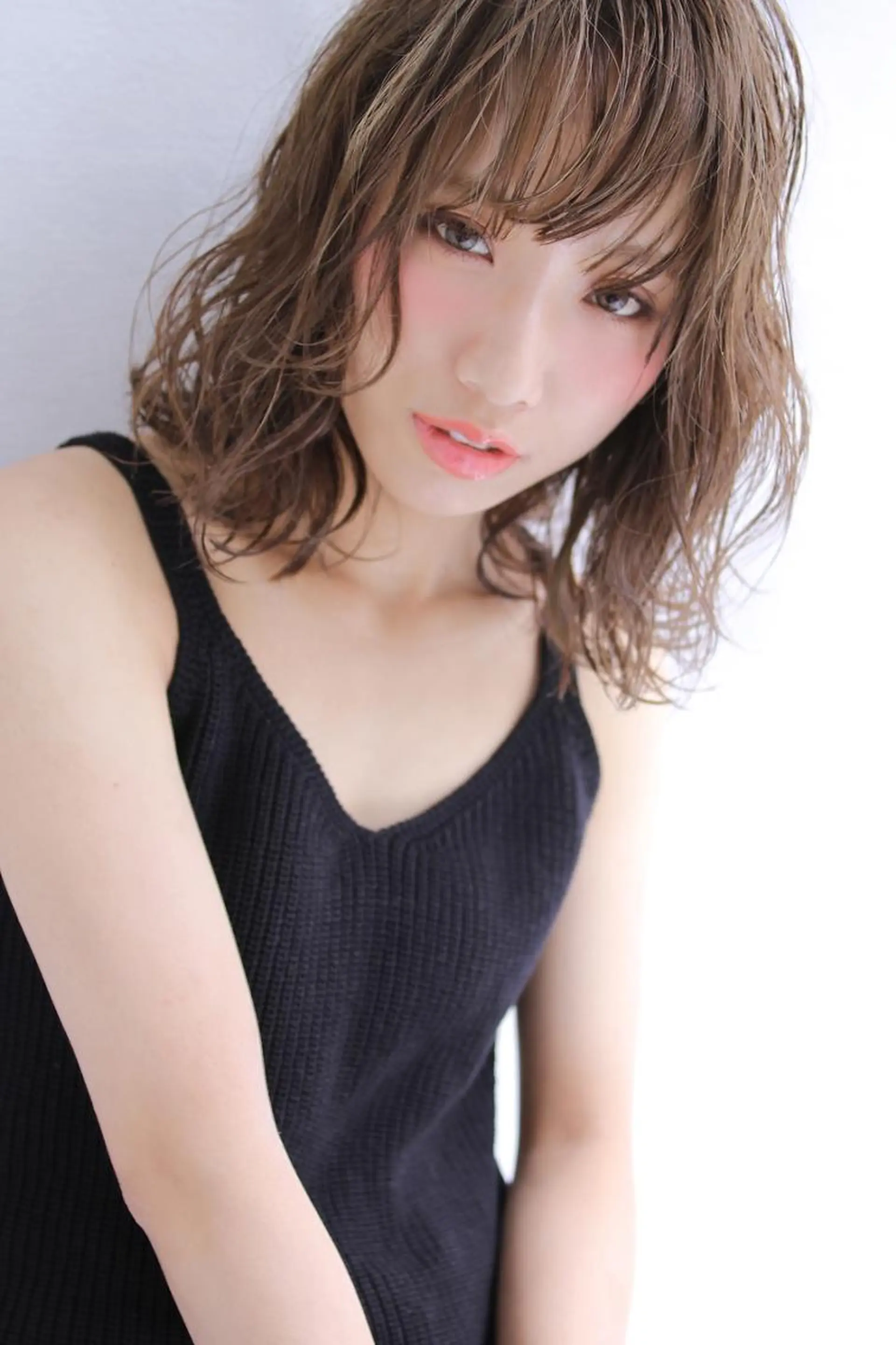 ミディアム カラー EMANONシェアサロン心斎橋店所属・韓国メンズヘア　ミル クティボブ　足立佳代のヘアスタイル