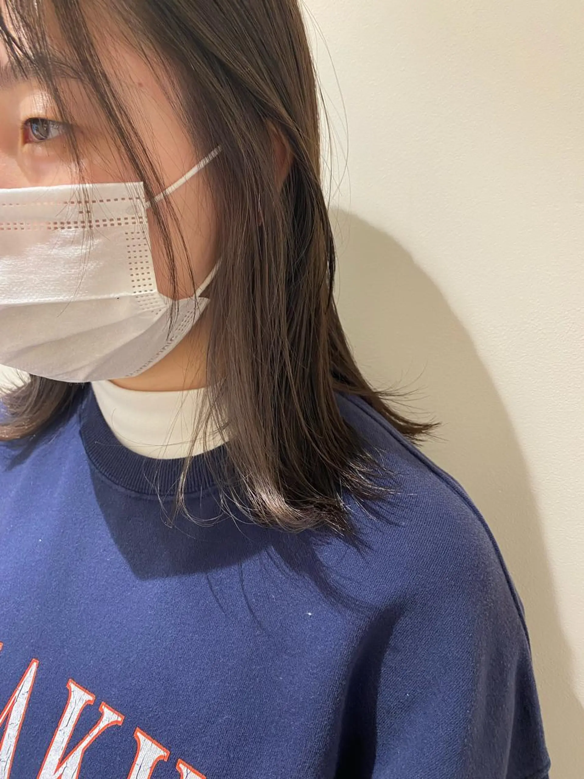 ミディアム カラー グレージュ インナーカラー カット ヘアカラー トリートメント プレイングカラー🤍 細めハイライトのヘアスタイル