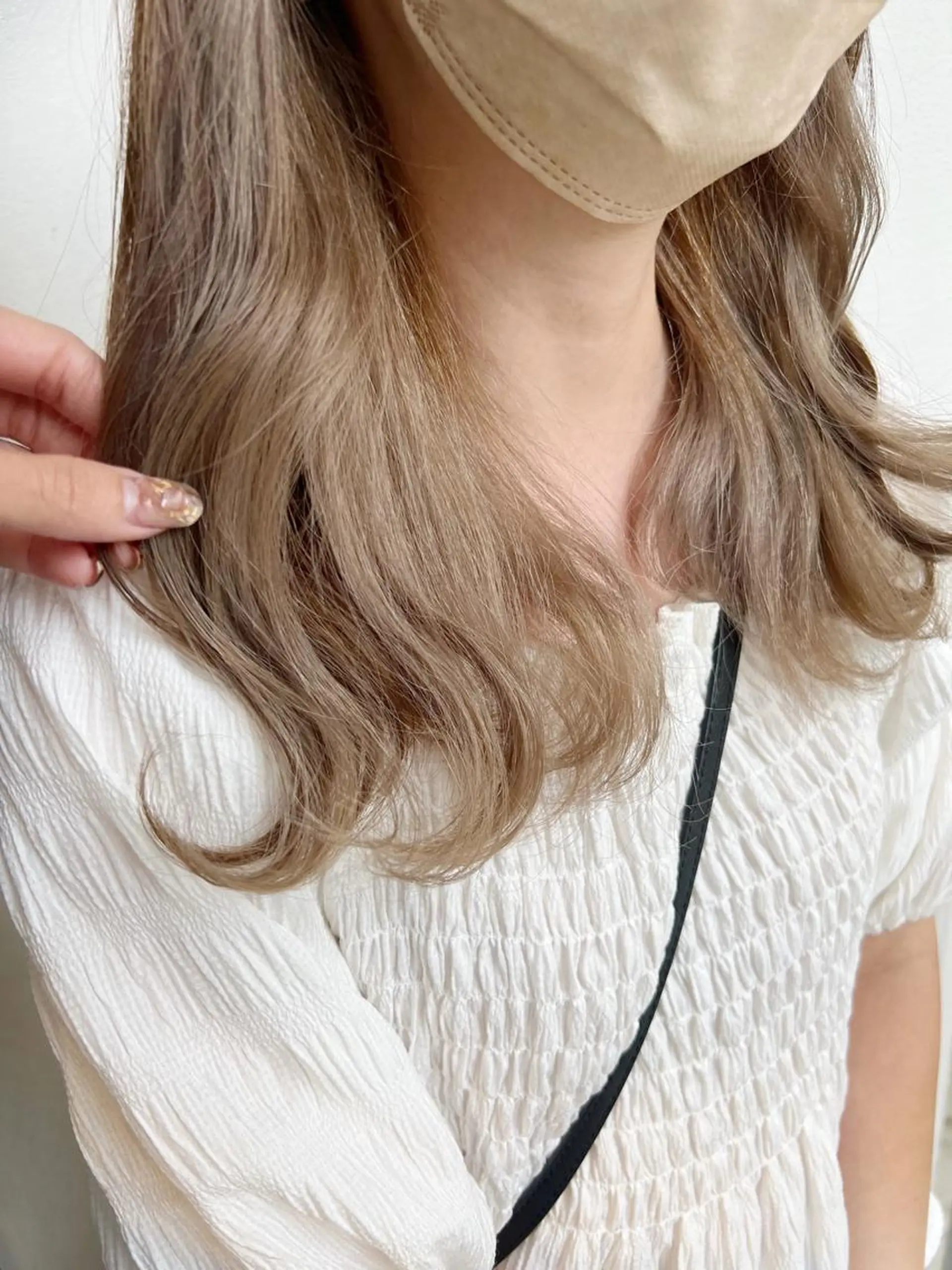 ミディアム カラー ブリーチ ケアブリーチ 透明感カラー デザインカラー ダブルカラー ヘアカラー トリートメント ヘッドスパ ダブルカラー　/ インナーカラーMiiのヘアスタイル
