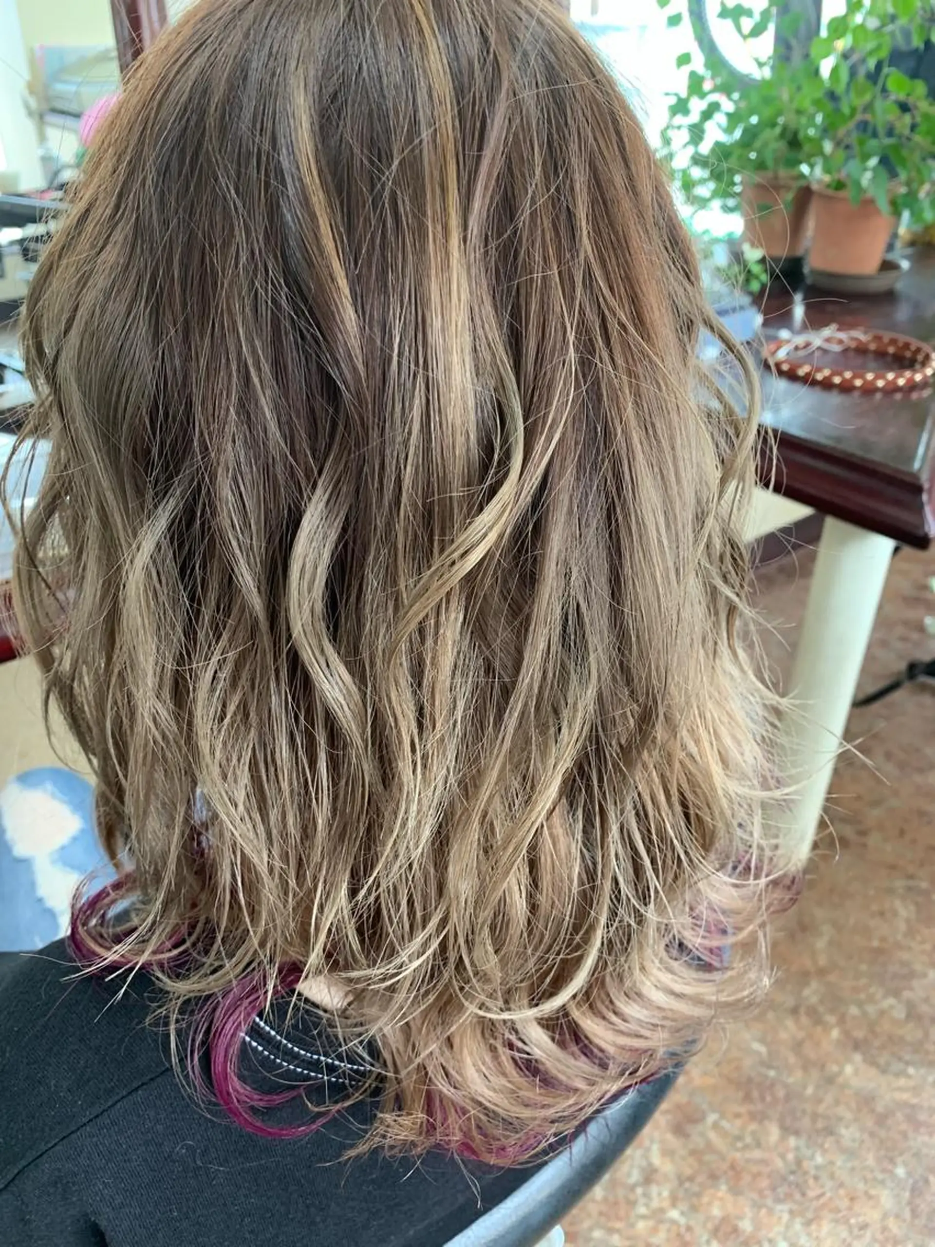 ミディアム カラー レイヤーカット ヘアカラー 後藤 弓佳のヘアスタイル