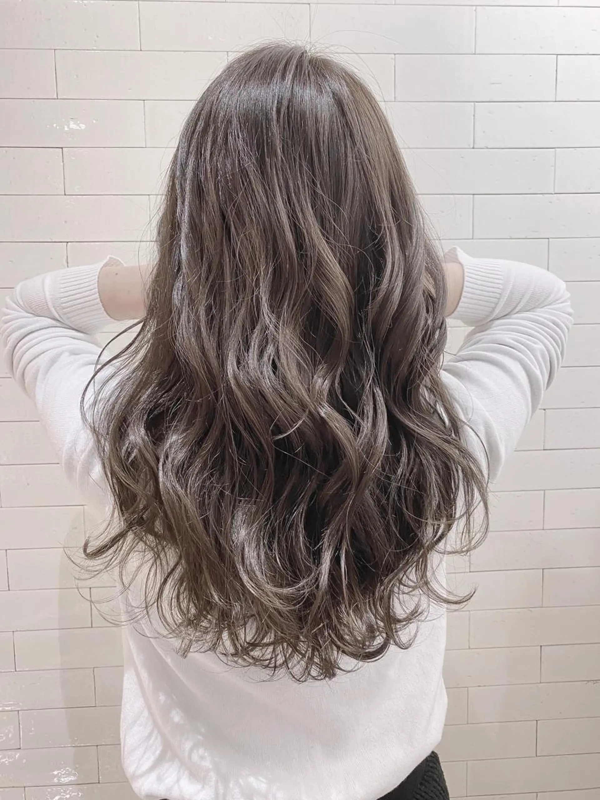ロング カラー パーマ ヘアアレンジ アッシュ バレイヤージュ ブリーチ ケアブリーチ 透明感カラー ヘアカラー トリートメント 竹内ケンゴ🇰🇷 EIGHT藤沢のヘアスタイル