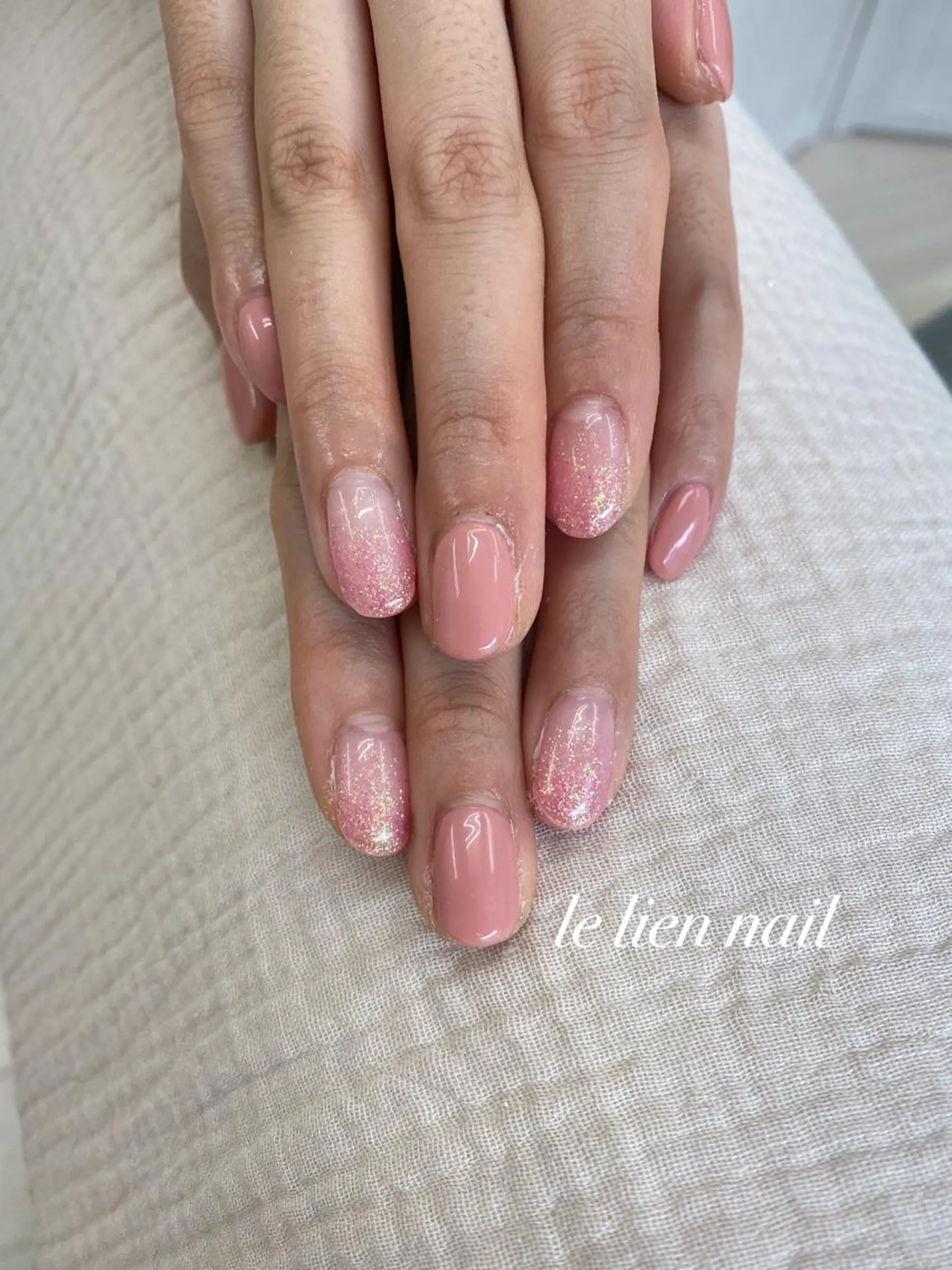 ネイル グラデーション ラメ(グリッター) ラメグラデーション ワンカラーネイル ピンク ハンドネイル le lien nailのネイルデザイン