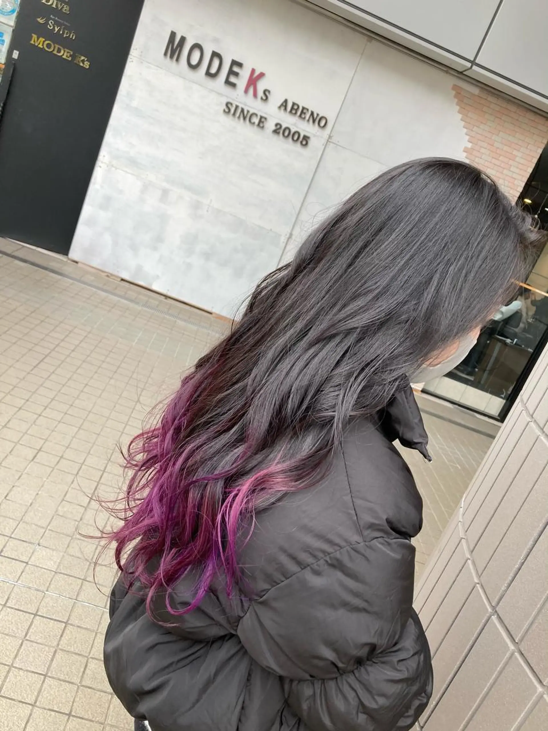 セミロング カラー グラデーションカラー ラベンダーカラー パープルカラー カット ヘアカラー トリートメント SHAFT Ieiriのヘアスタイル