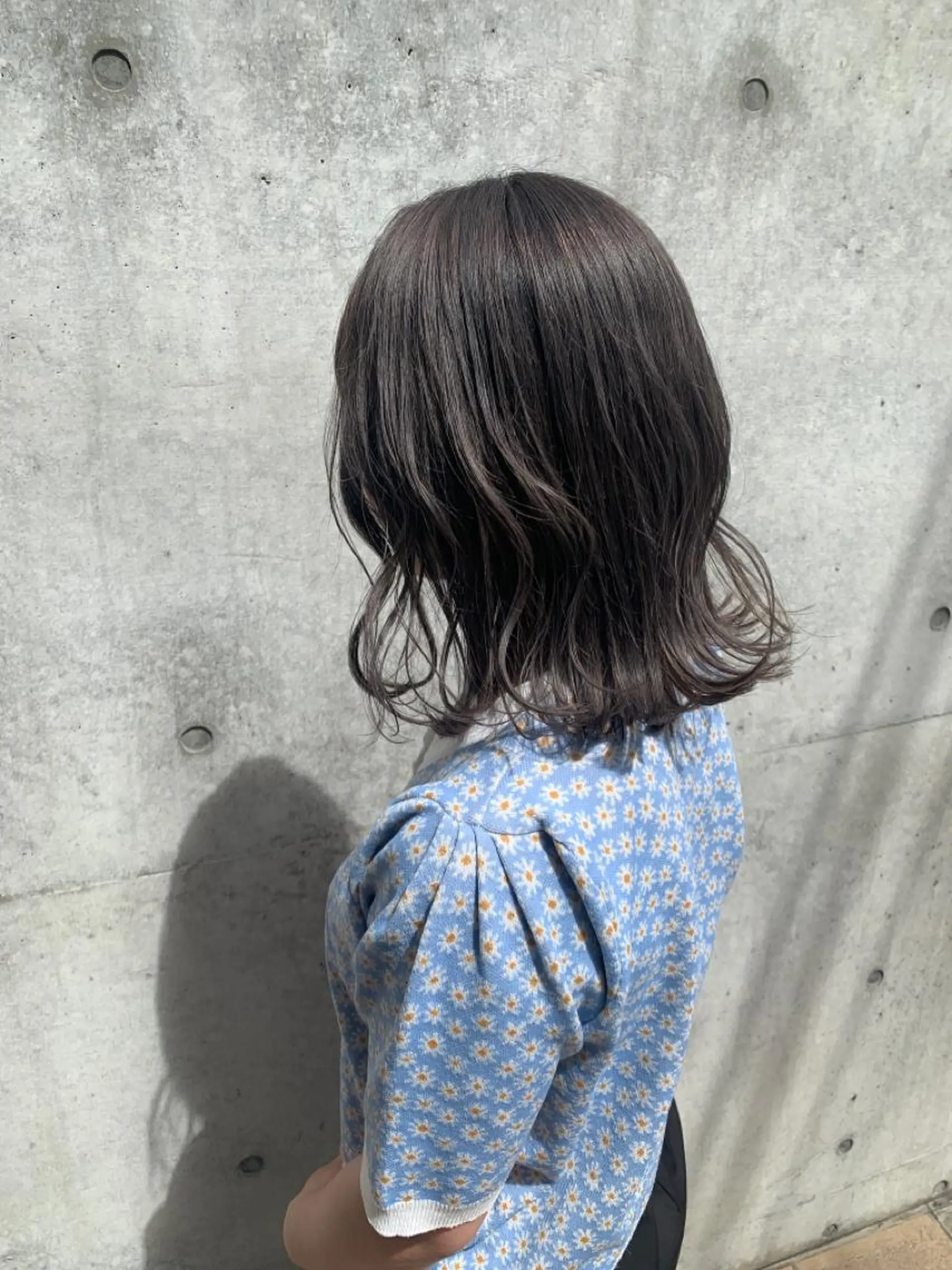ミディアム カラー ヘアアレンジ メンズ キッズ ショートボブ ミディアムパーマ メンズバレイヤージュ メンズブリーチ メンズハイライト ヘアカラー 🌈難波🌈ベージュ カラー【ヒロム】のヘアスタイル
