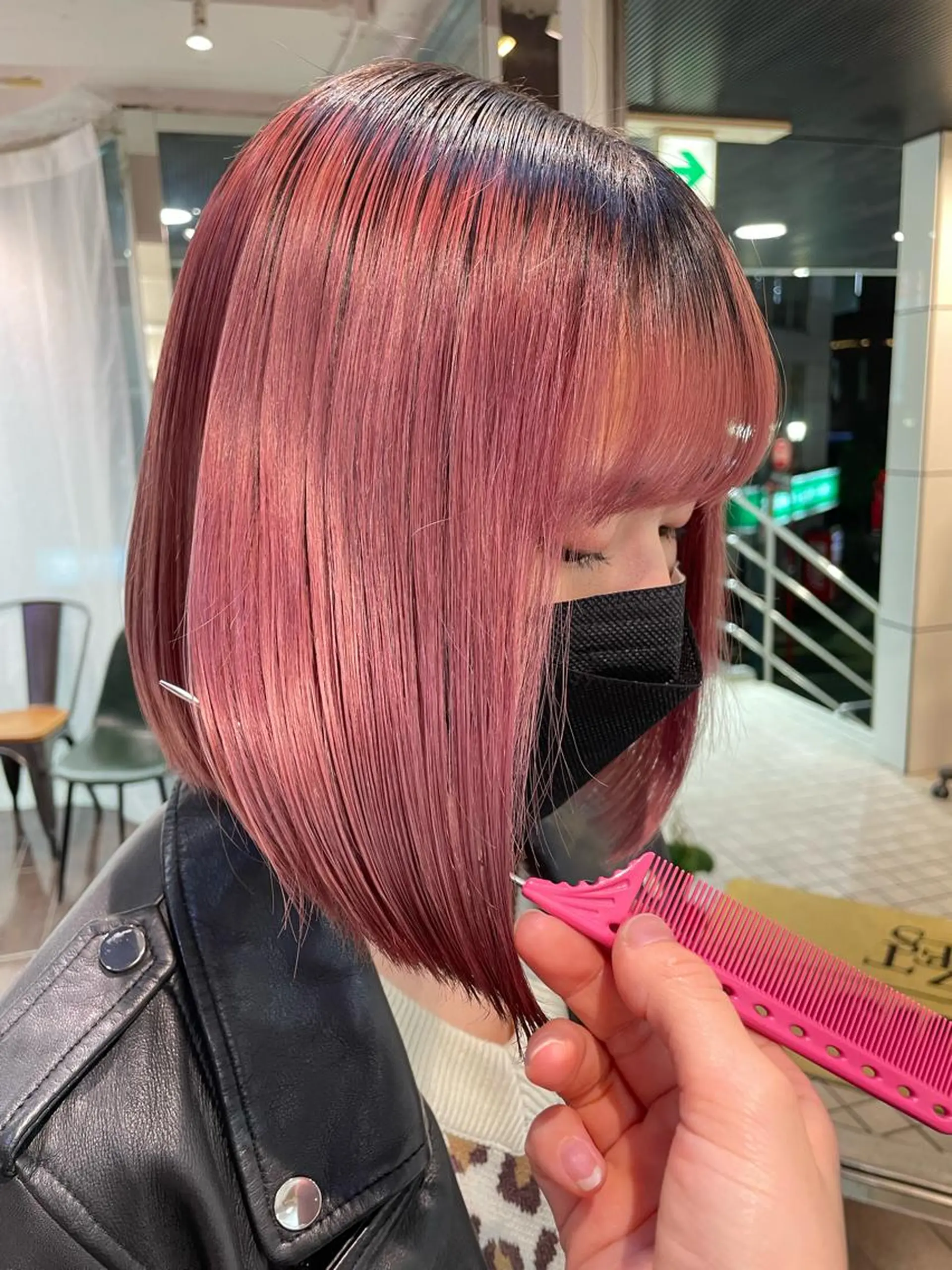 ミディアム カラー ピンクカラー カット トリートメント aya/小顔レイヤー /柔らかカラーのヘアスタイル