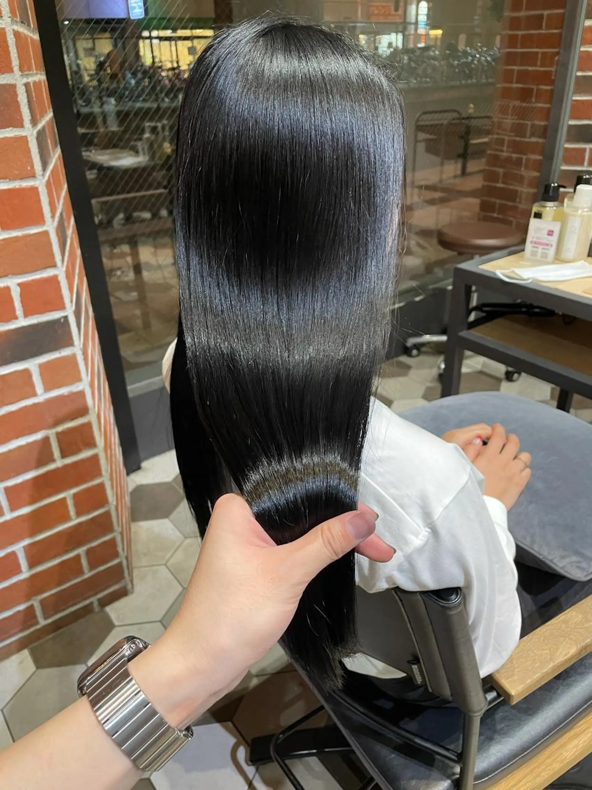 ロング カット 縮毛矯正 トリートメント 髪質改善、縮毛矯正 酸性縮毛矯正のヘアスタイル