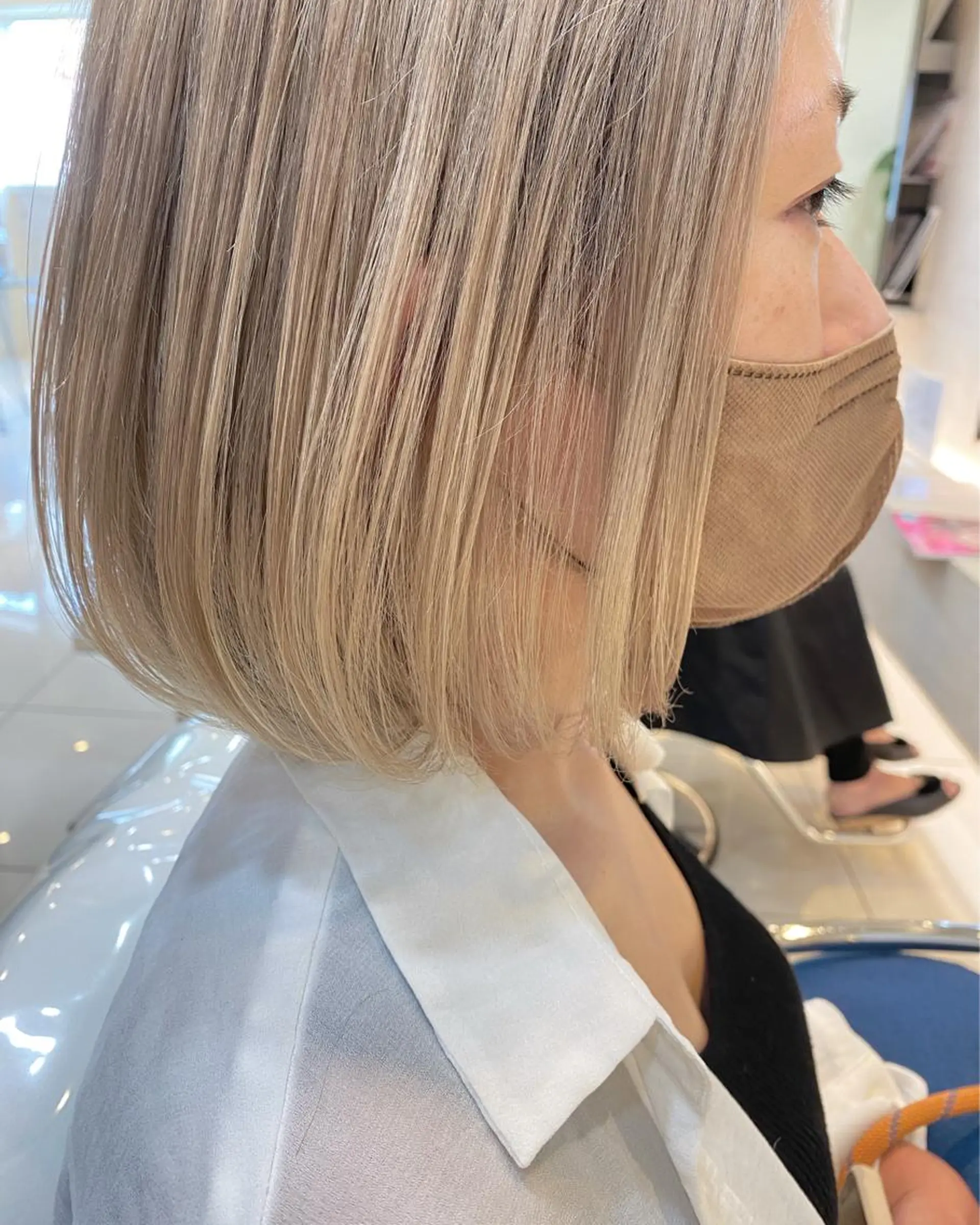 ミディアム 切りっぱなしボブ ボブ ハイライト sea's所属・ヒラカホ/矢場町/ ブリーチ/似合わせのヘアスタイル