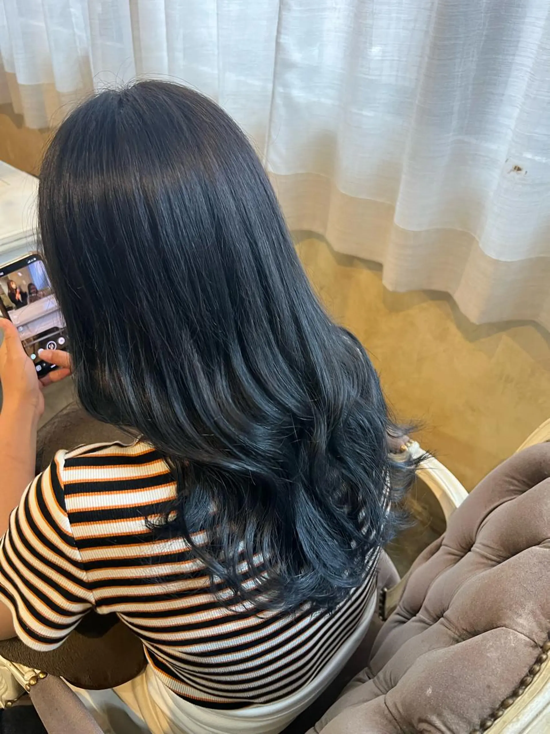 ロング カラー アッシュ 透明感カラー トリートメント ともざねゆか UniQのヘアスタイル